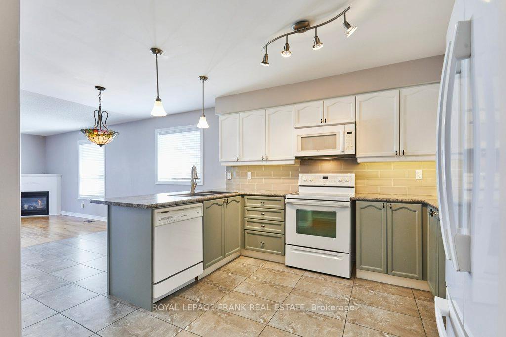 Photo 7 of 39 Steinway Drive, Scugog, Port Perry — HOMEH