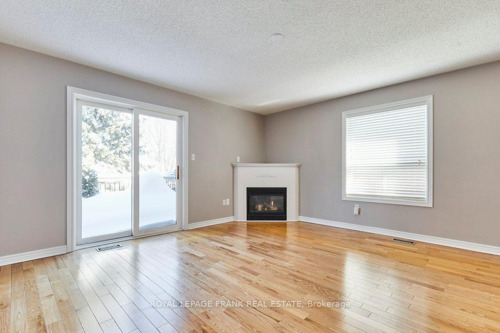 Photo 10 of 39 Steinway Drive, Scugog, Port Perry — HOMEH
