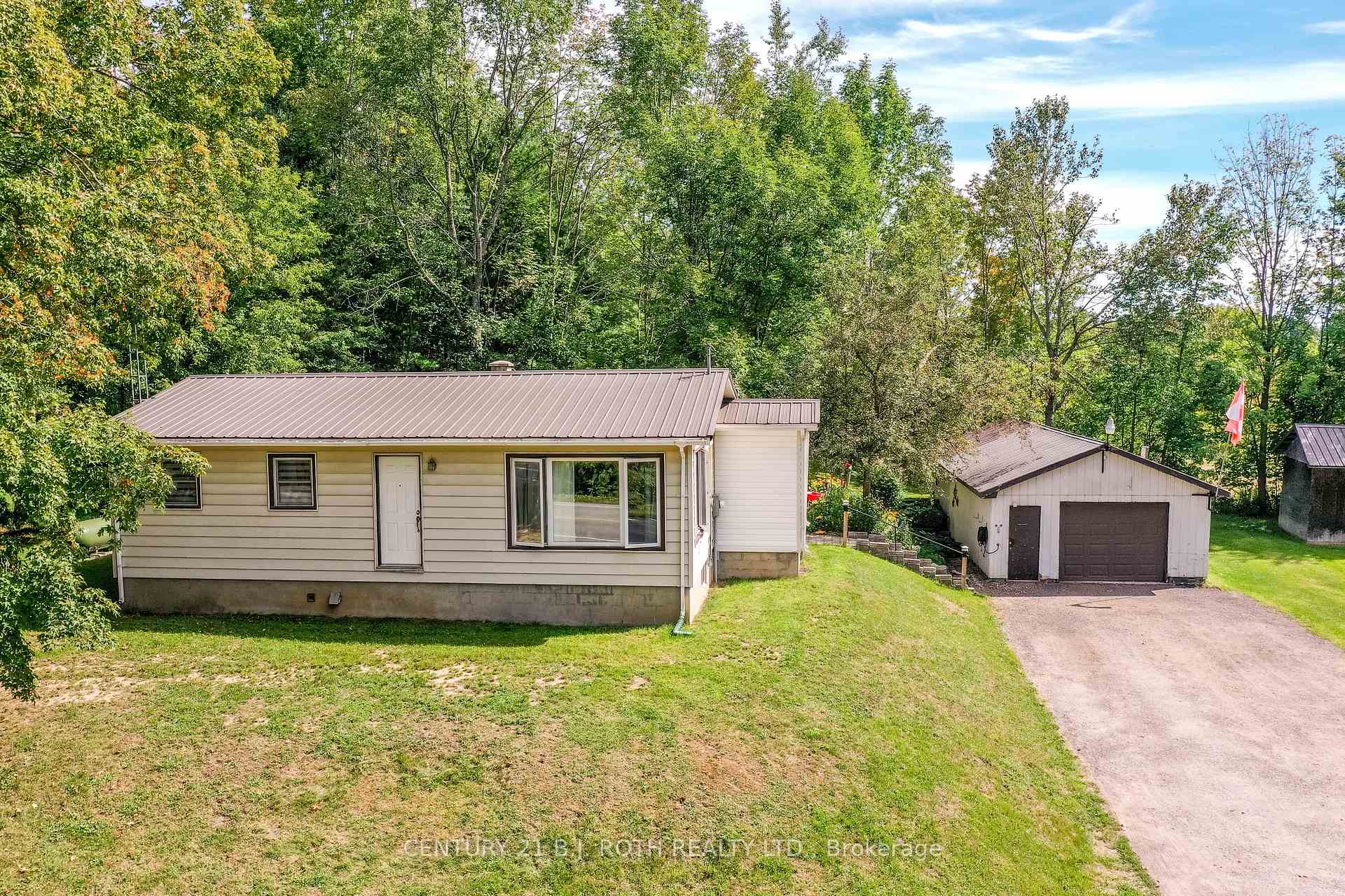 Photo 1 of 1039 Division Road E, Severn, Rural Severn — HOMEH