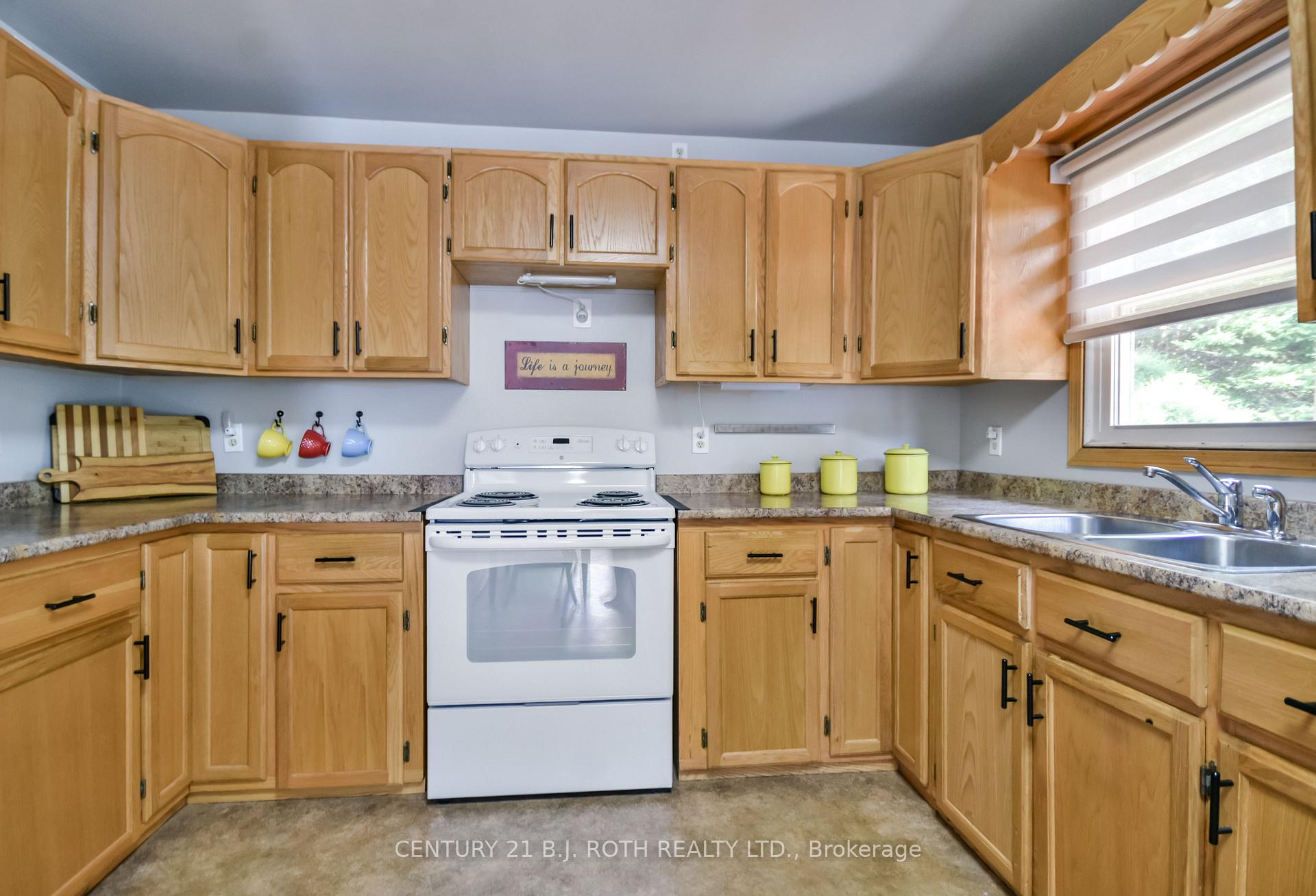 Photo 5 of 1039 Division Road E, Severn, Rural Severn — HOMEH