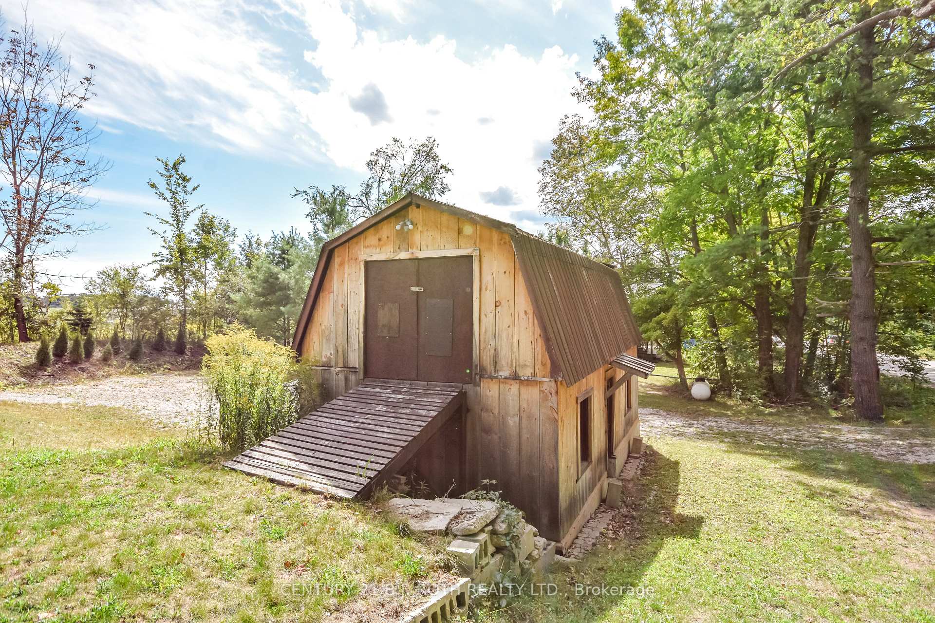Photo 27 of 1039 Division Road E, Severn, Rural Severn — HOMEH