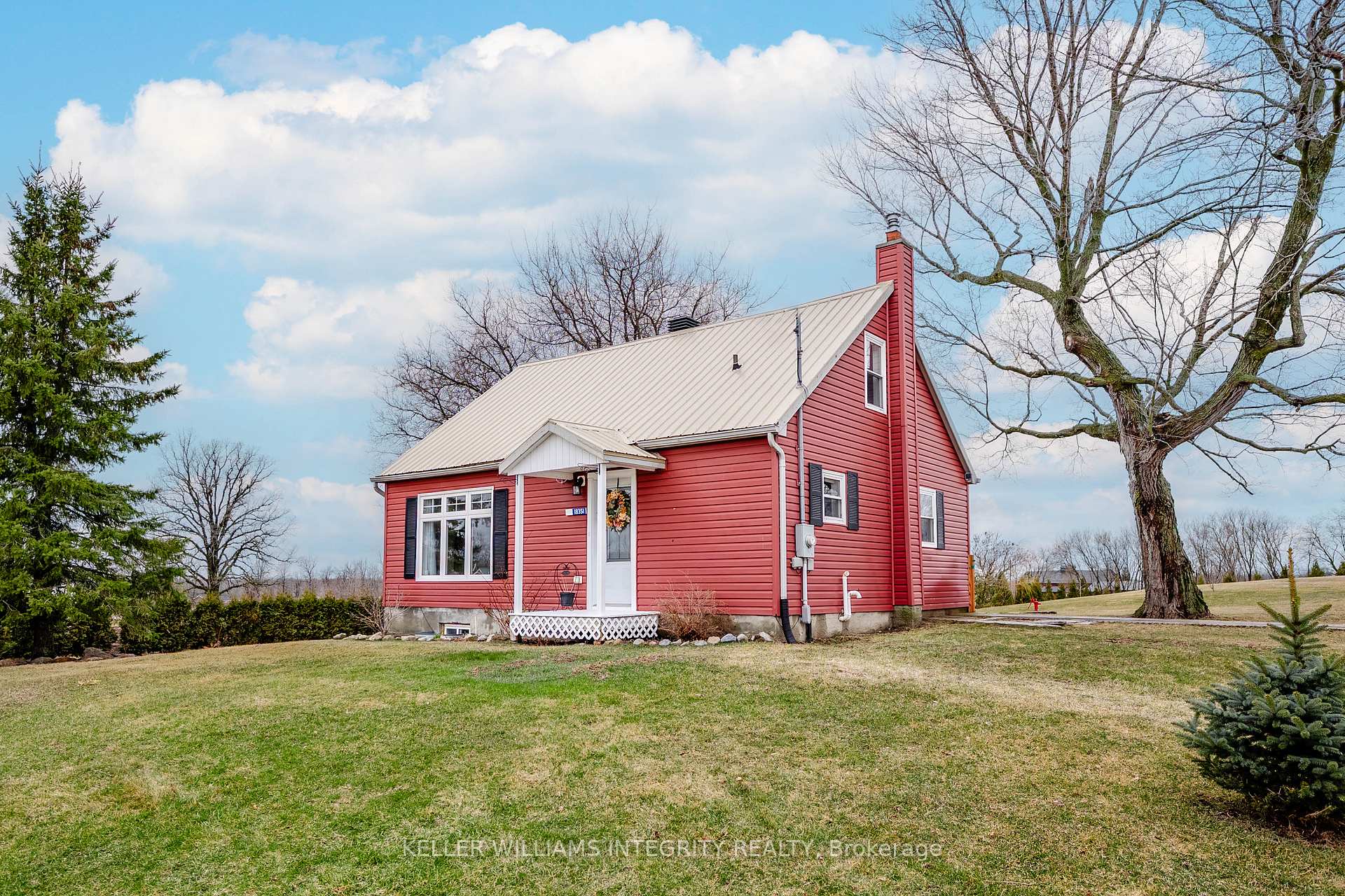 Photo 1 of 18351 Glen Road, South Glengarry, South Glengarry (Charlottenburgh) Twp — HOMEH