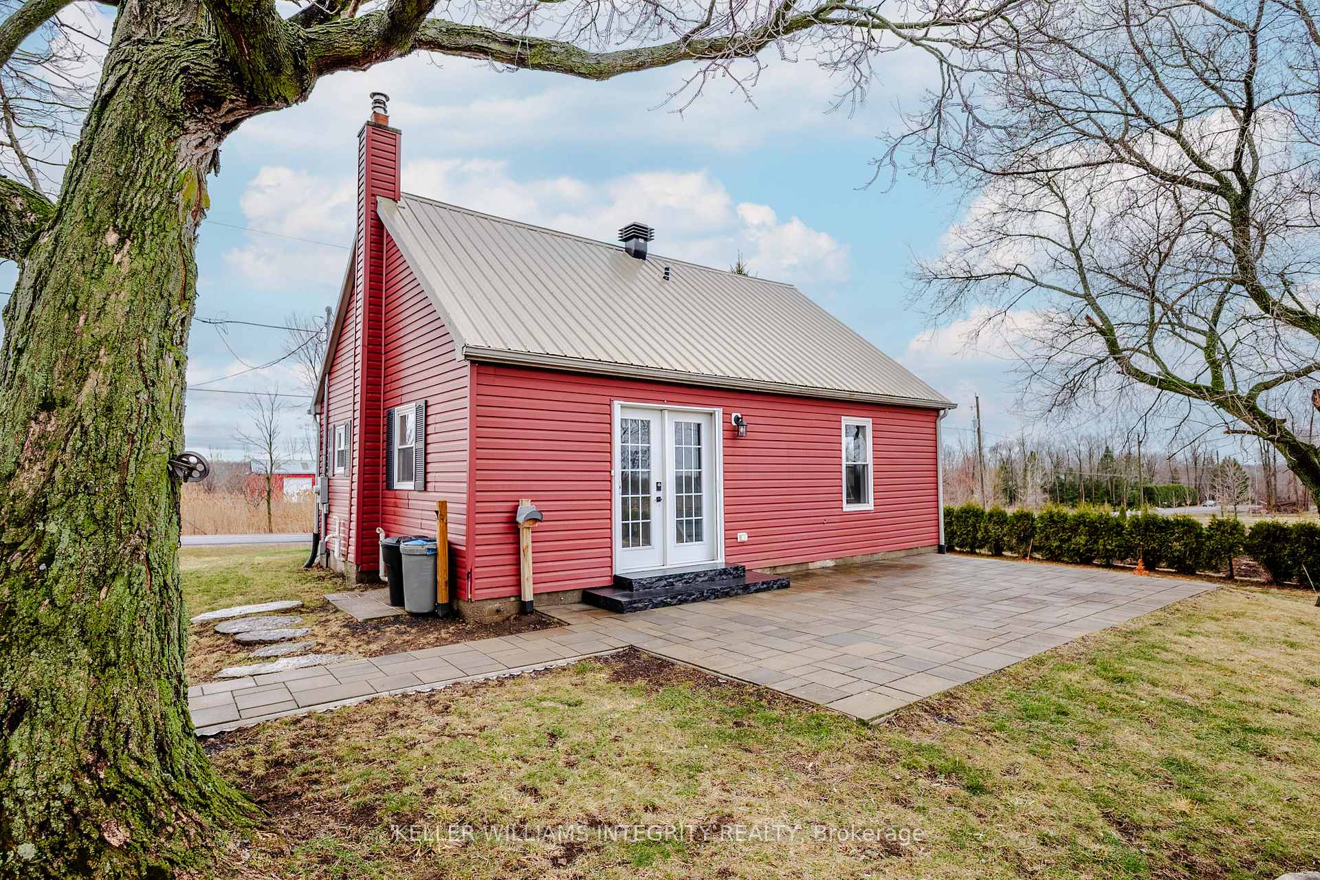 Photo 3 of 18351 Glen Road, South Glengarry, South Glengarry (Charlottenburgh) Twp — HOMEH