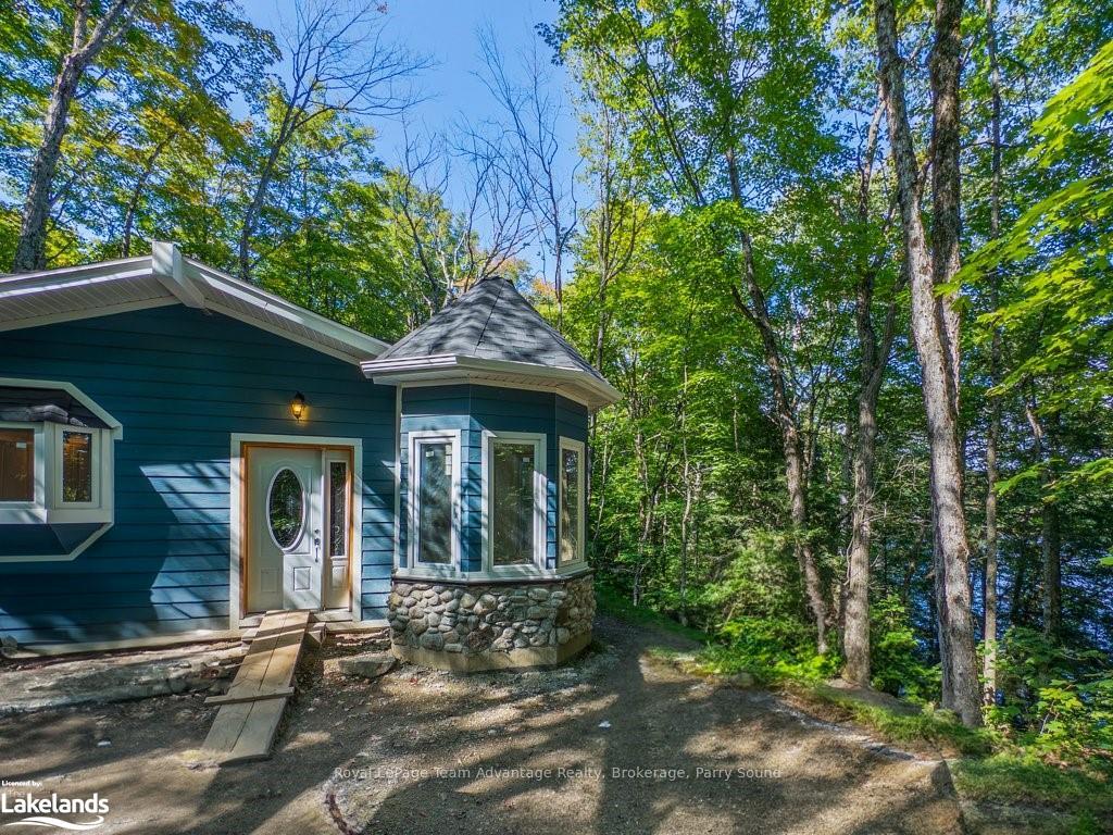 Photo 8 of 16 Long & Winding Road, Seguin — HOMEH