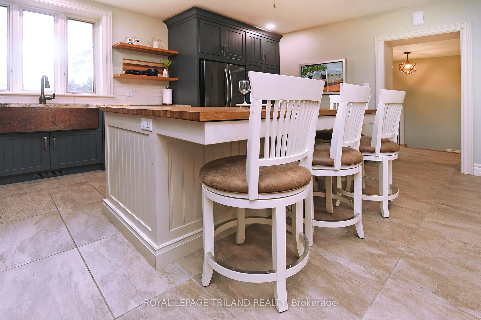 Photo 11 of 11428 Sunset Road, Southwold, Rural Southwold — HOMEH