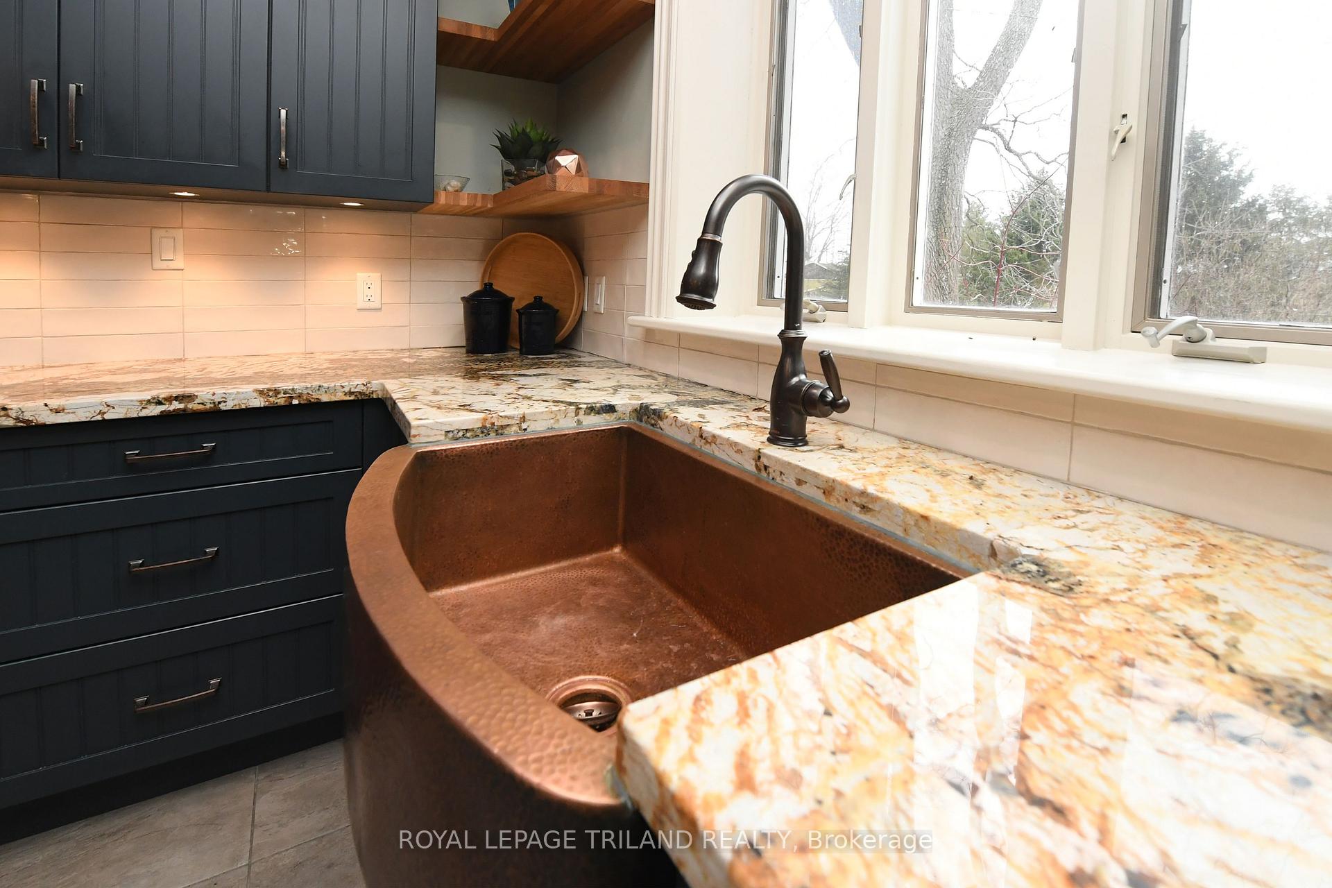 Photo 14 of 11428 Sunset Road, Southwold, Rural Southwold — HOMEH