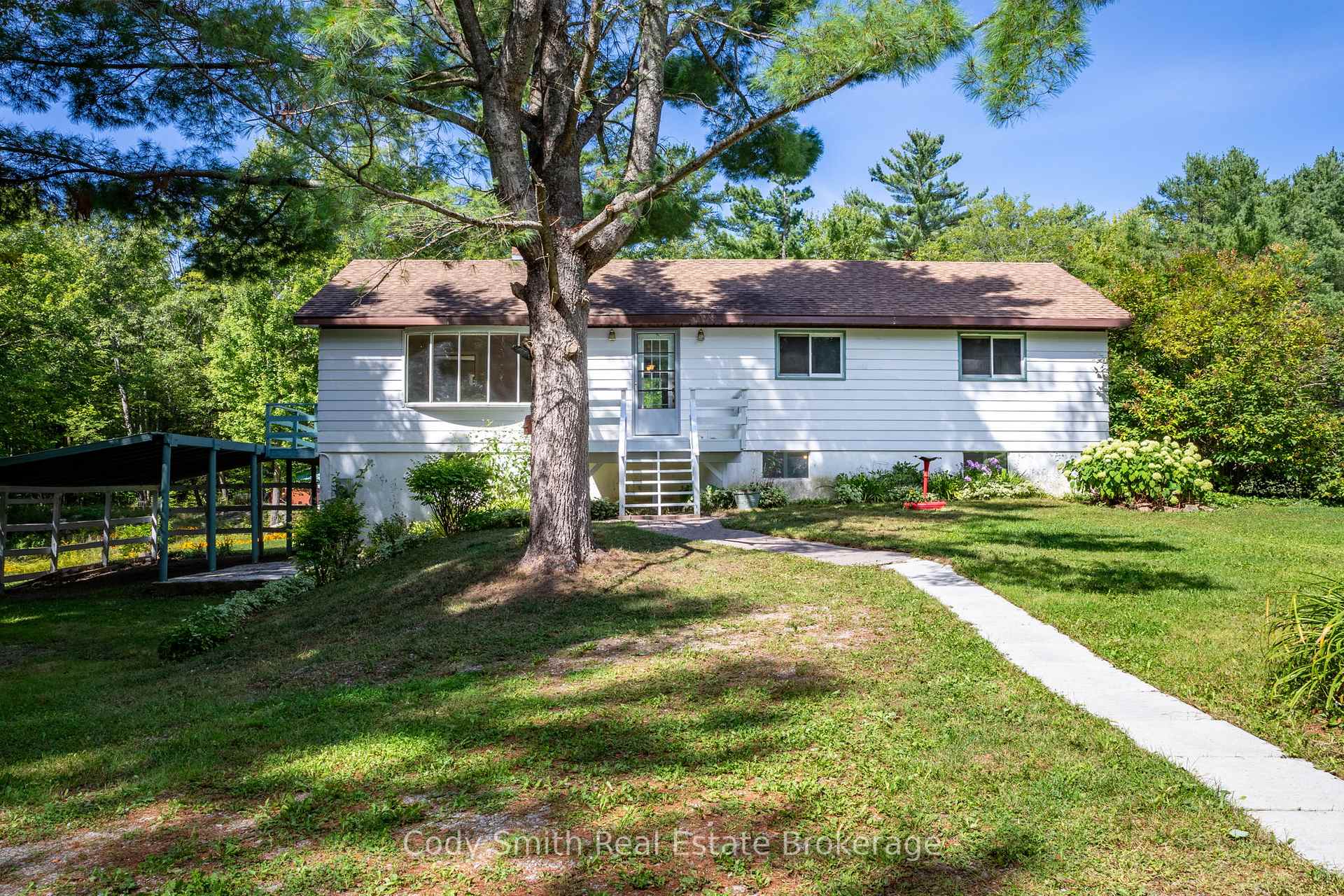 Photo 1 of 4290 Upper Big Chute Road, Severn, Rural Severn — HOMEH