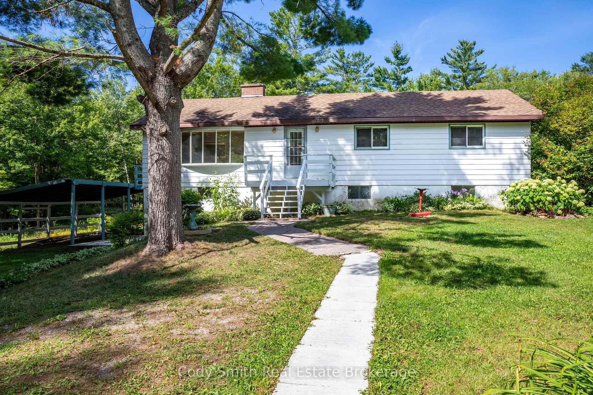 Photo 2 of 4290 Upper Big Chute Road, Severn, Rural Severn — HOMEH