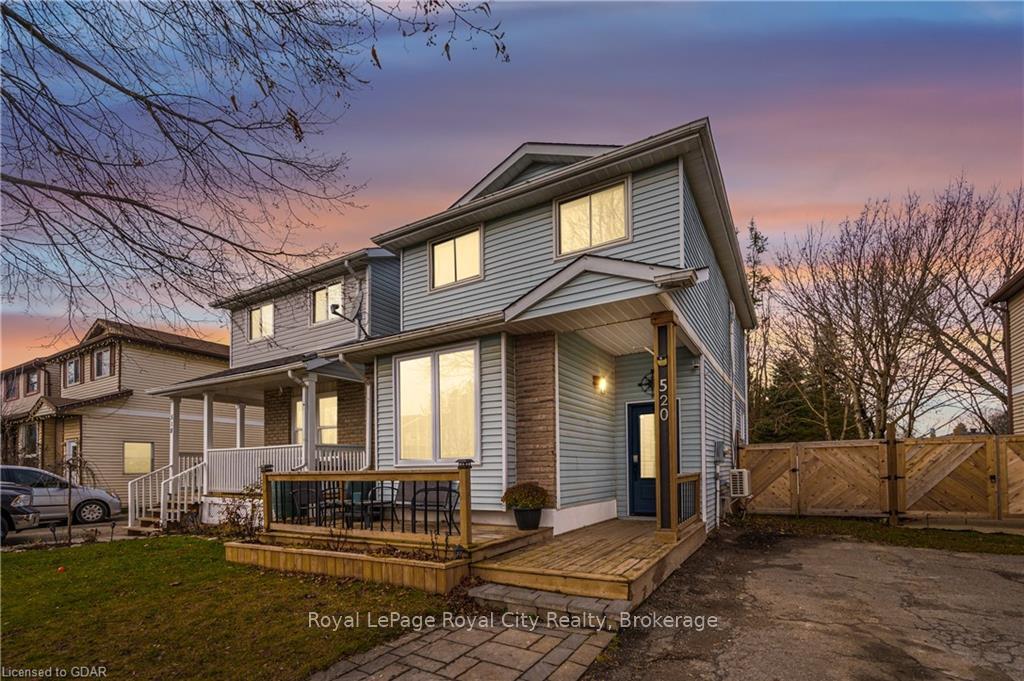 Front of 520 Pineview Gardens