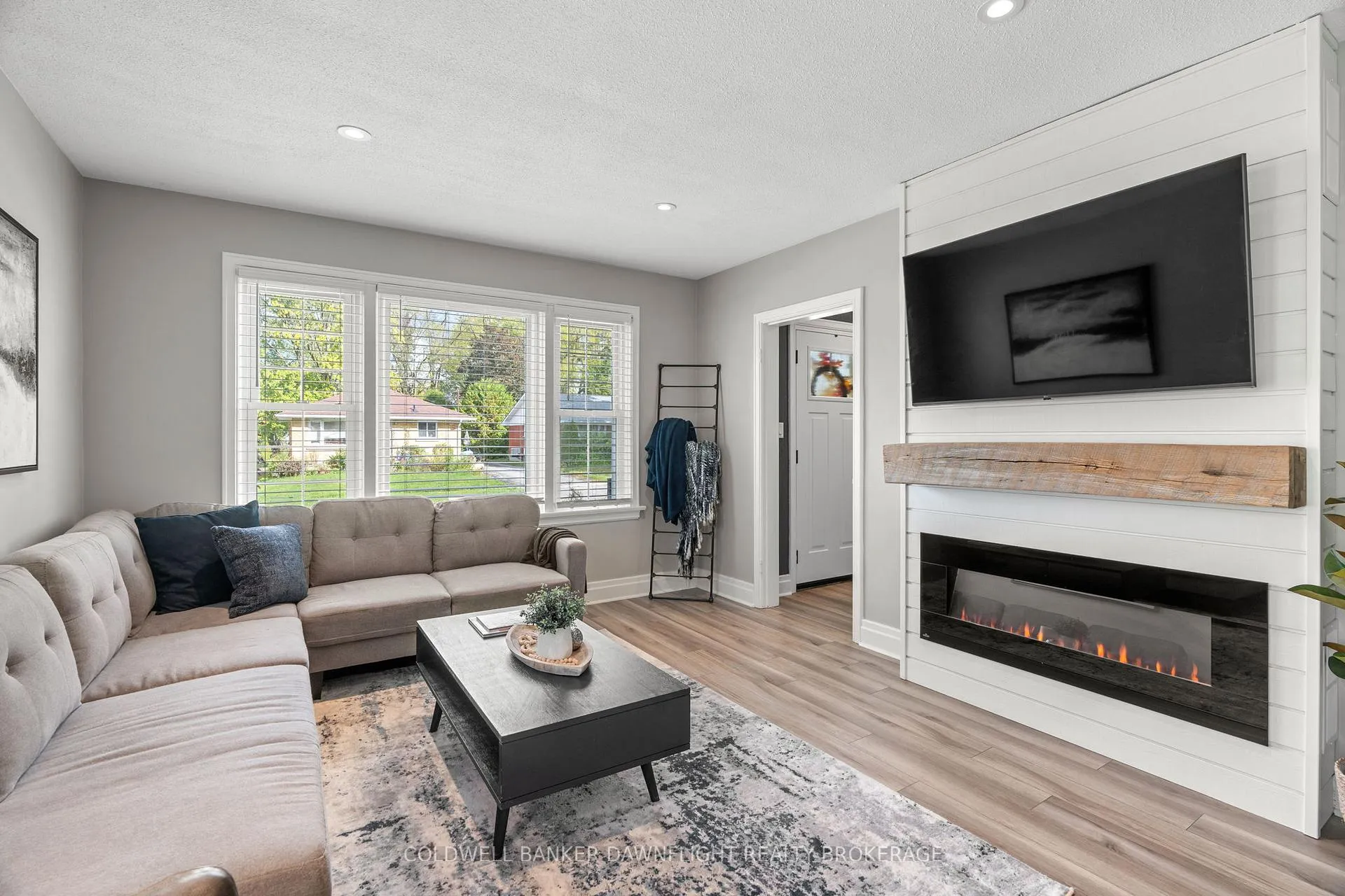Photo 7 of 71 John Street W, South Huron, Exeter — HOMEH
