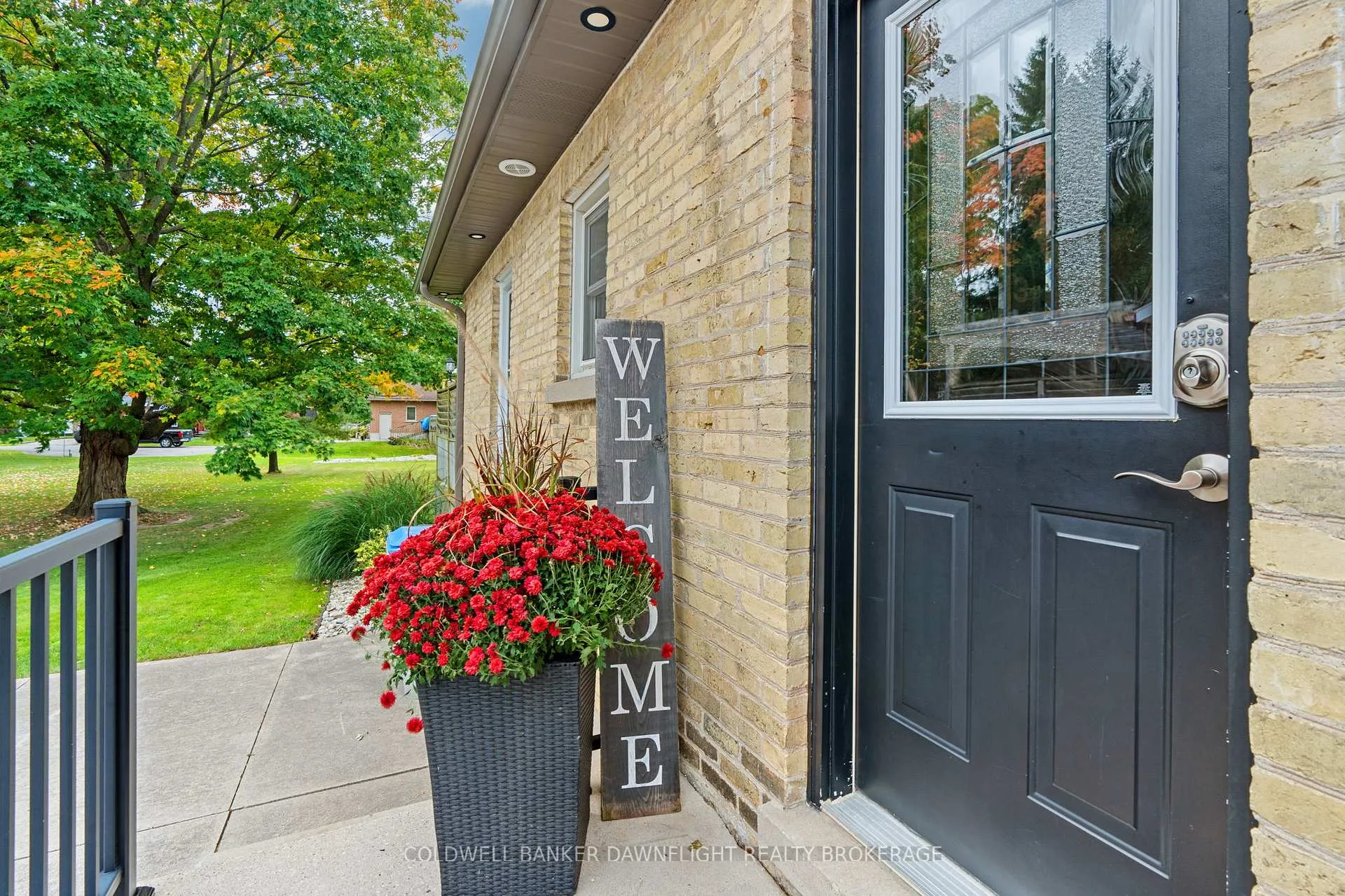 Photo 33 of 71 John Street W, South Huron, Exeter — HOMEH