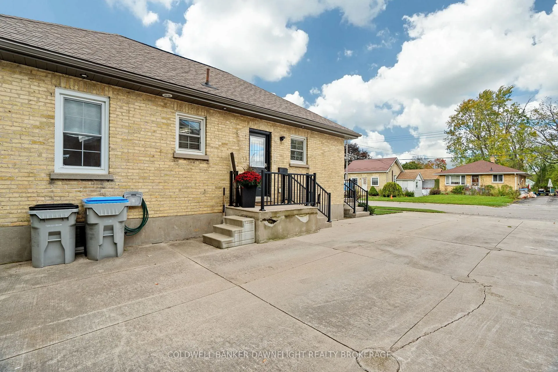 Photo 34 of 71 John Street W, South Huron, Exeter — HOMEH