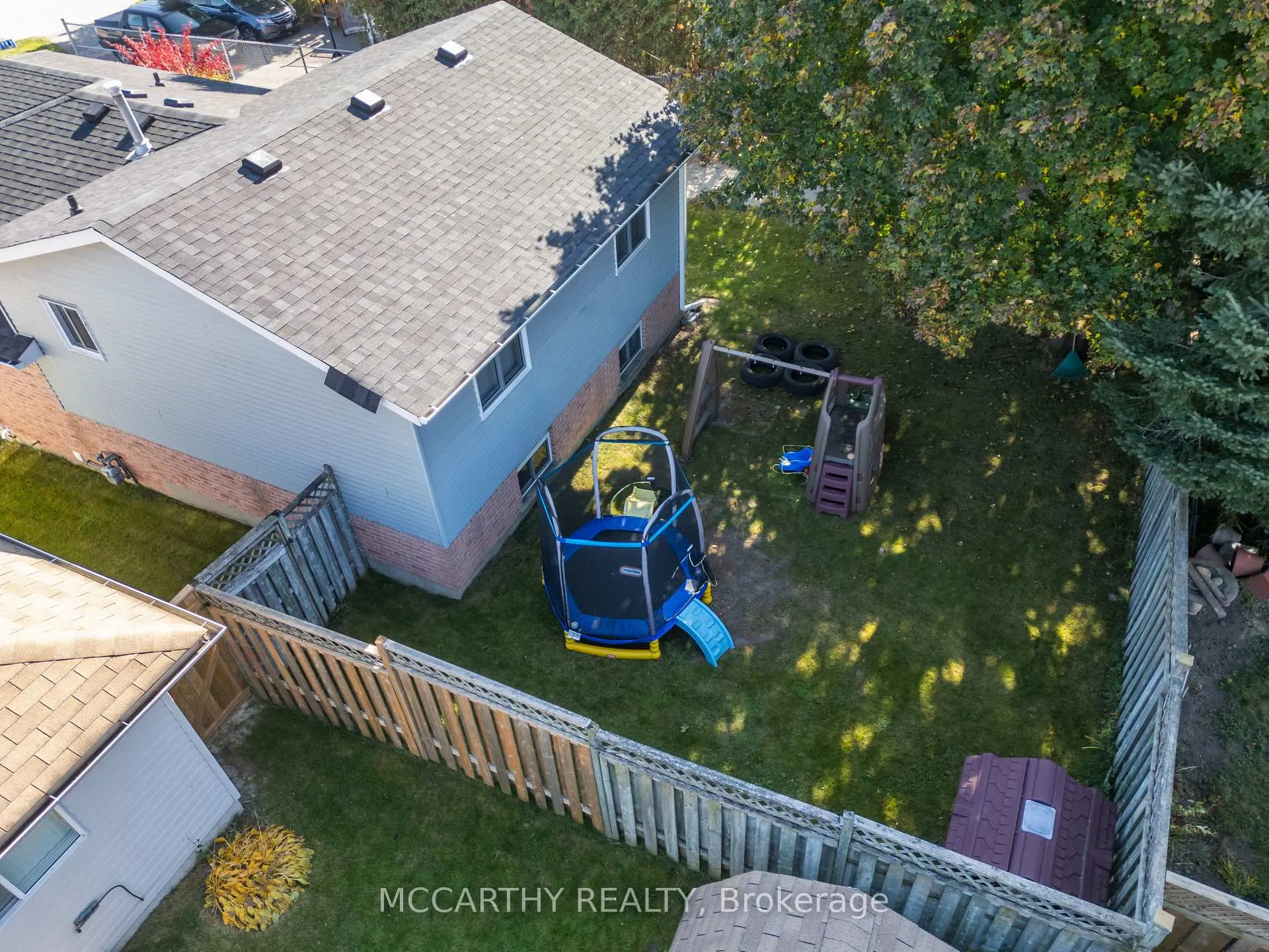 Photo 25 of 648 Canfield Place, Shelburne — HOMEH