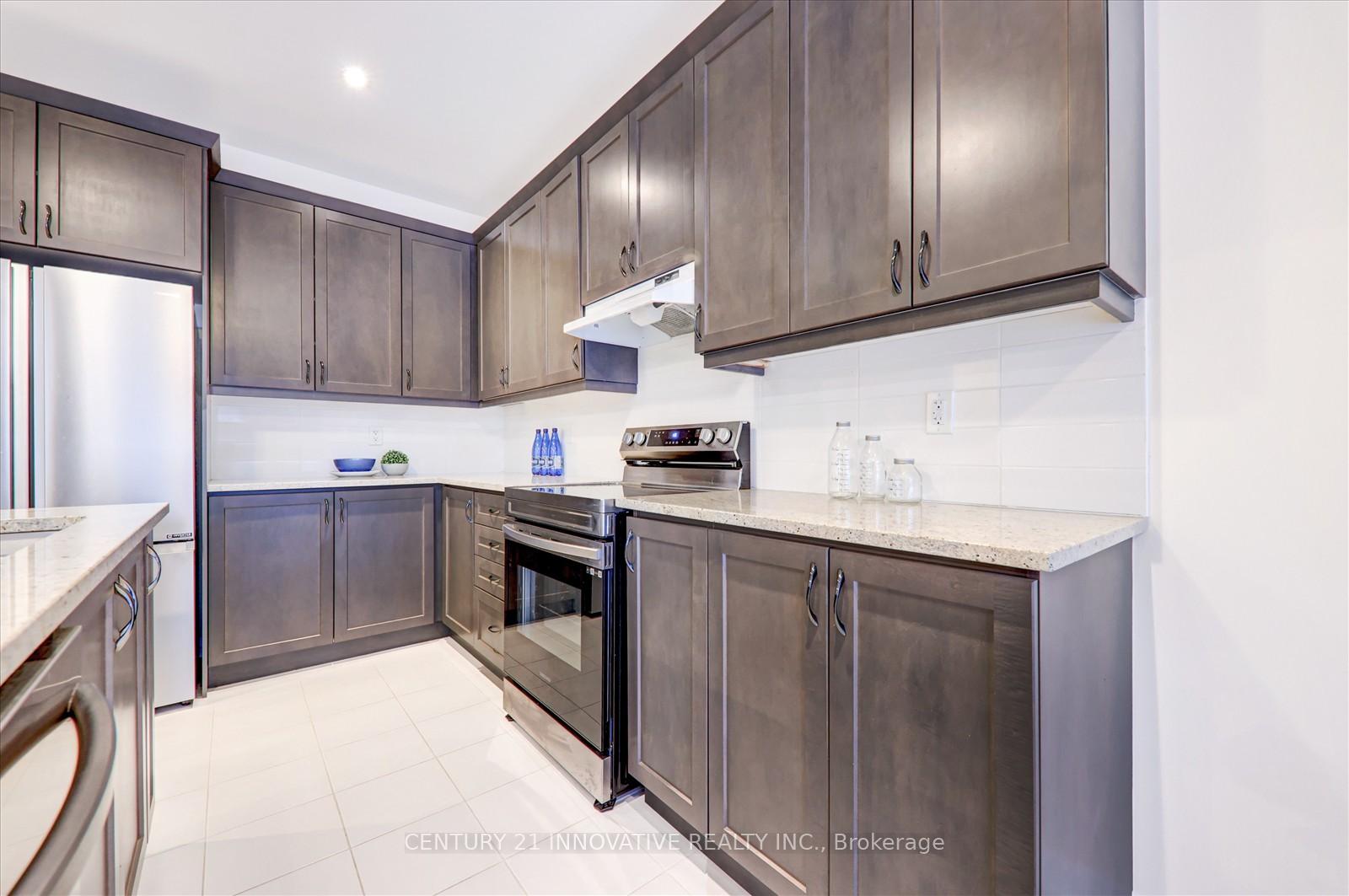 Photo 8 of 48 Coulter Street, Scugog, Port Perry — HOMEH