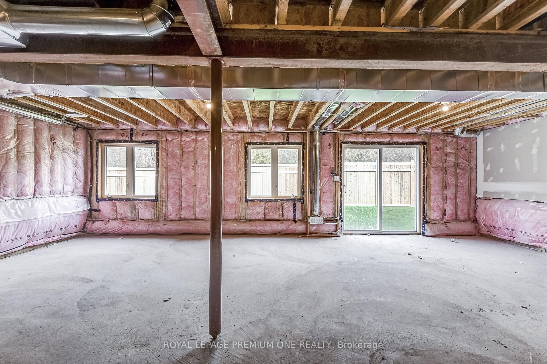 Photo 34 of 468 Black Cherry Crescent, Shelburne — HOMEH