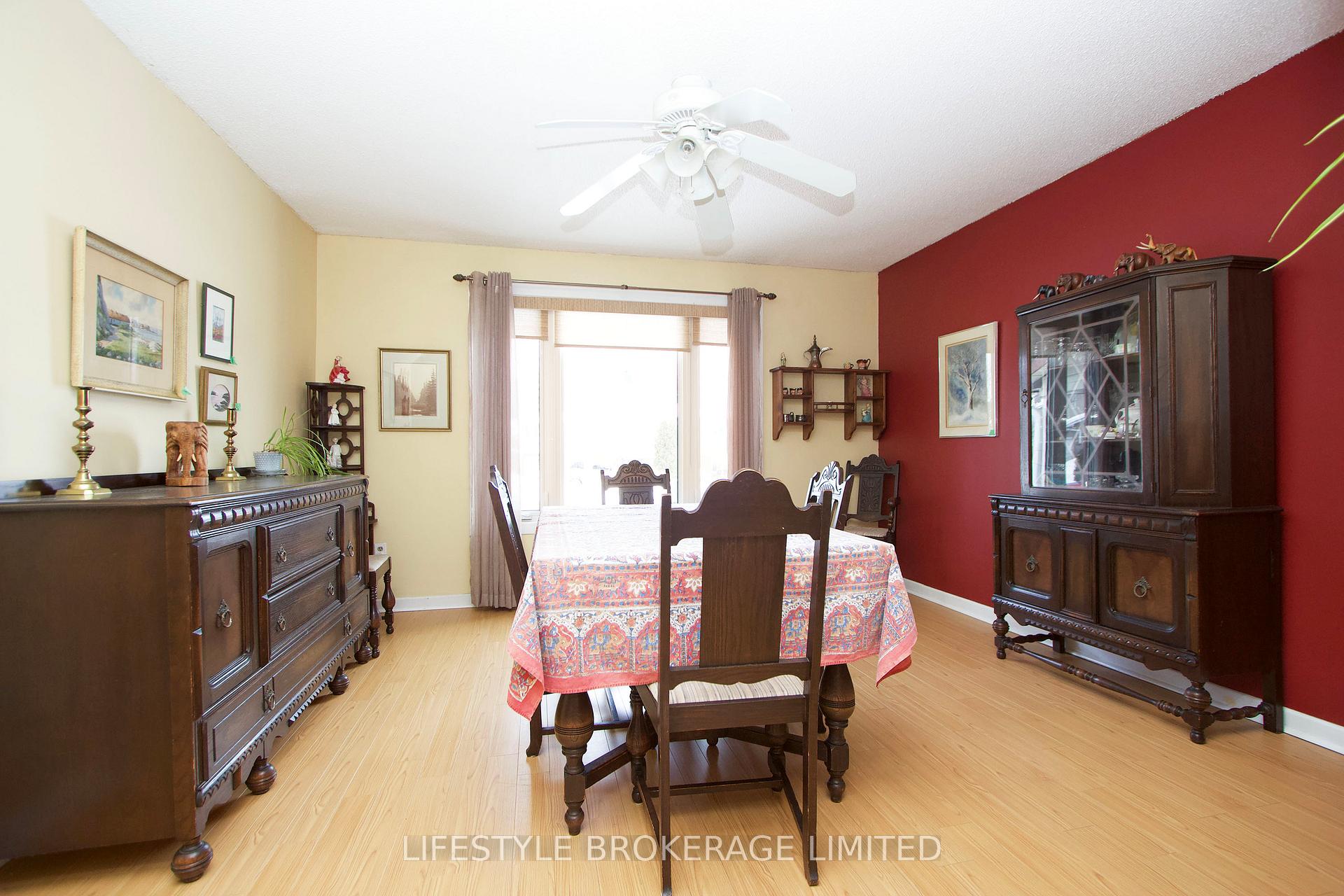 Photo 6 of 13 Applewood Crescent, Scugog, Port Perry — HOMEH
