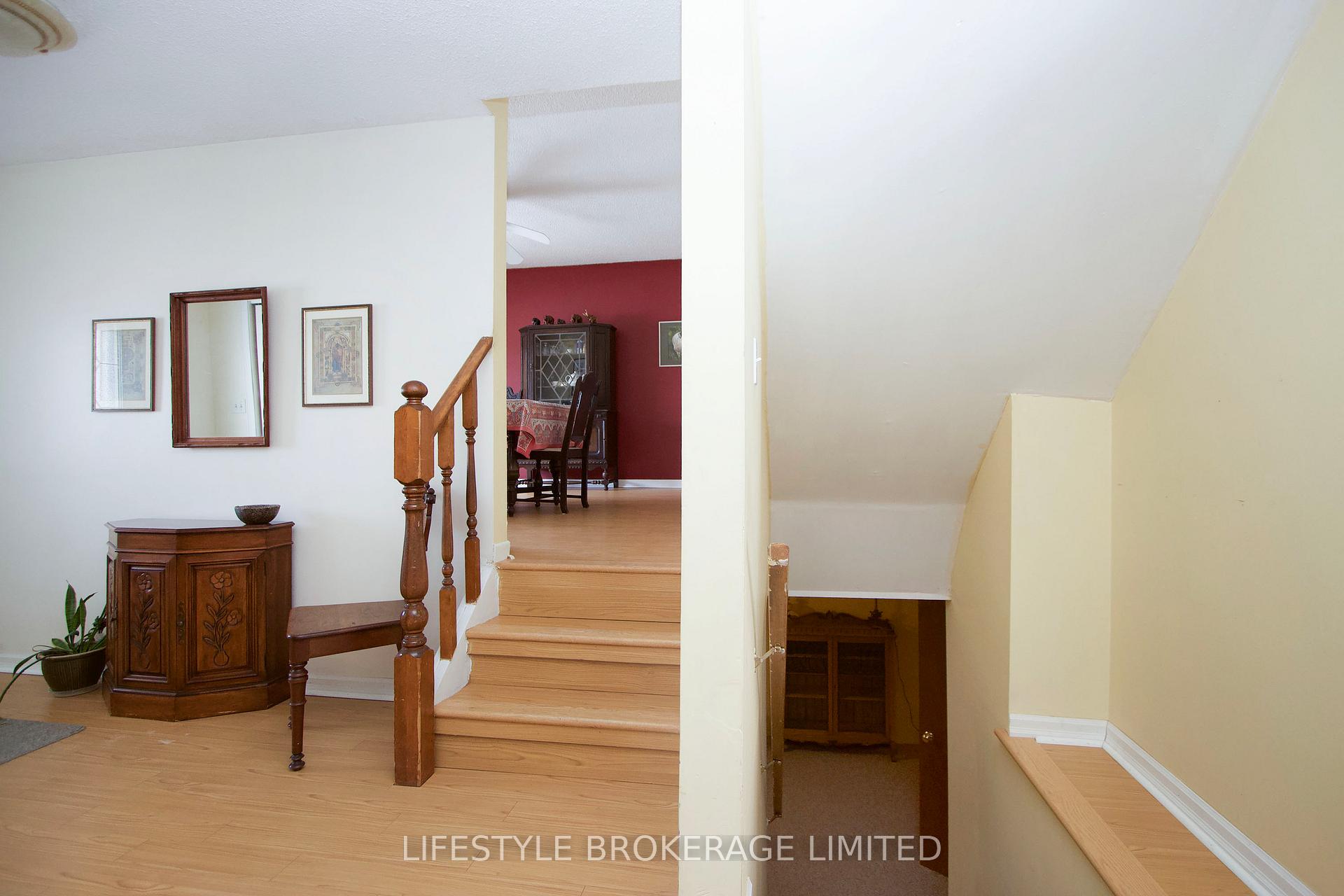 Photo 21 of 13 Applewood Crescent, Scugog, Port Perry — HOMEH