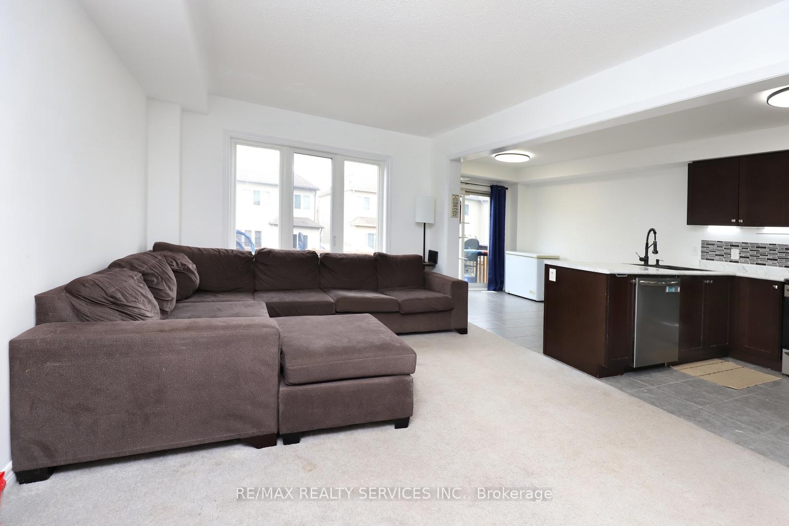 Photo 9 of 889 Cook Crescent, Shelburne — HOMEH