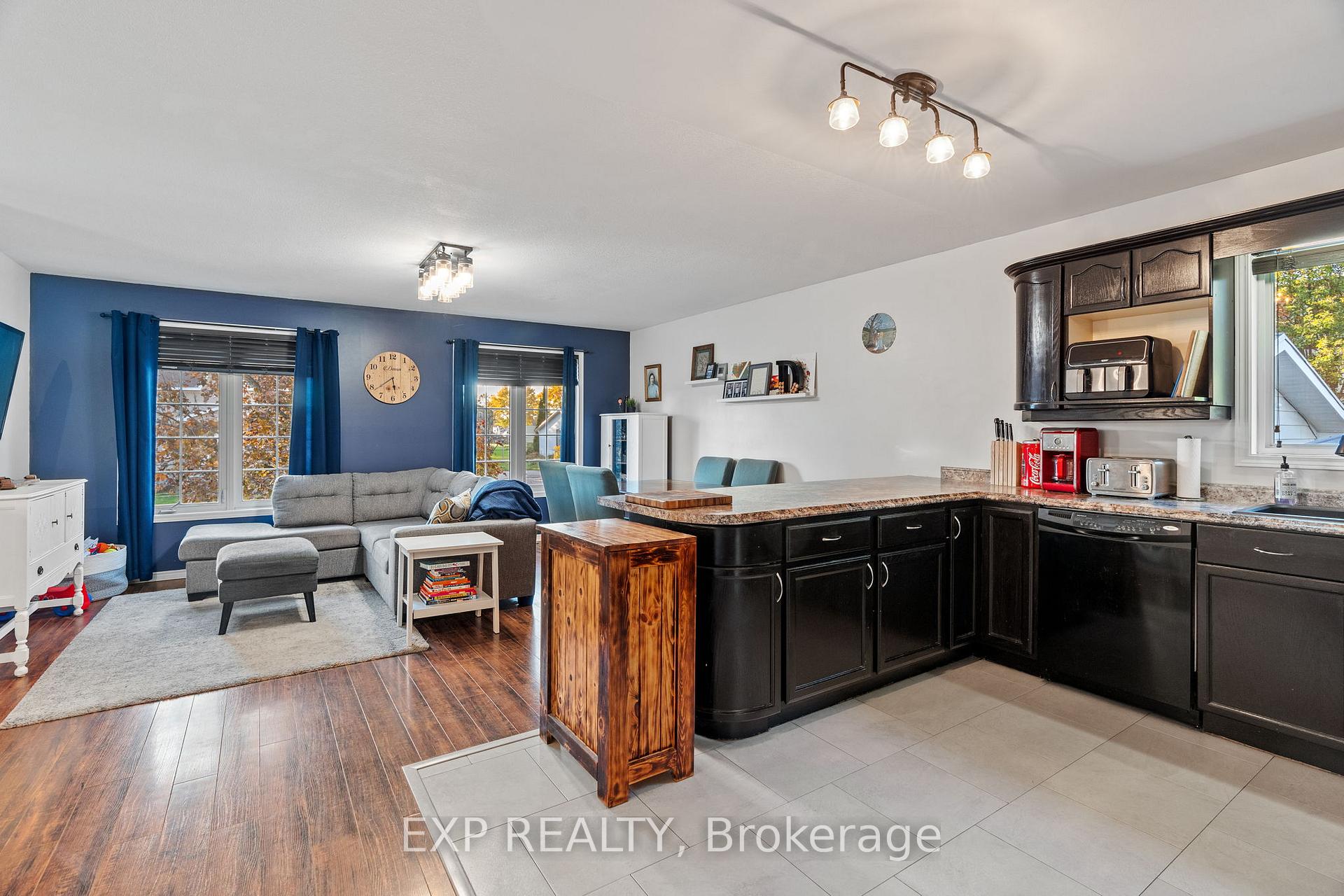 Photo 11 of 19 King Street N, South Huron, Stephen — HOMEH