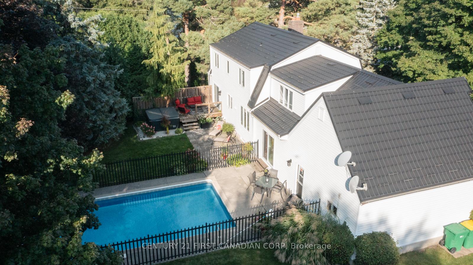 Photo 5 of 244 Appin Road, Southwest Middlesex, Glencoe — HOMEH