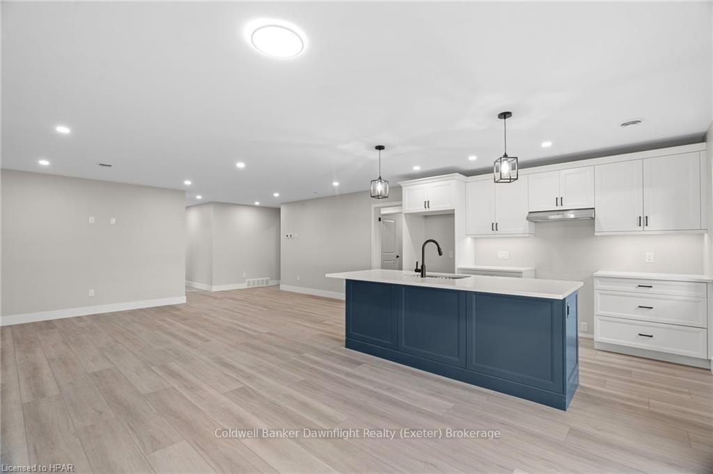 Photo 34 of 135 Victoria Avenue E, South Huron, Stephen — HOMEH