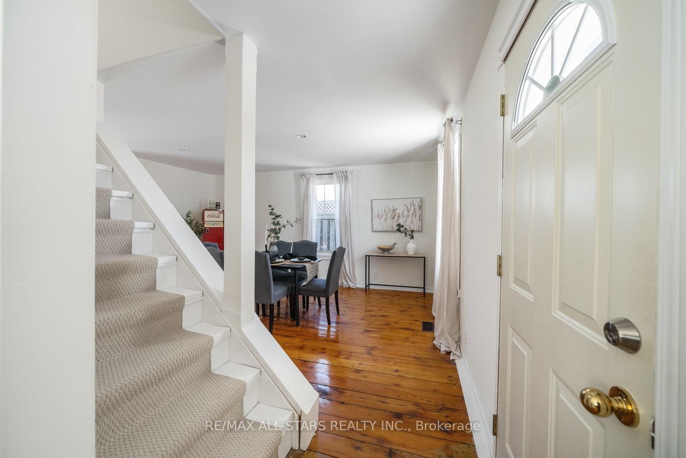 Photo 9 of 330 Cochrane Street, Scugog, Port Perry — HOMEH