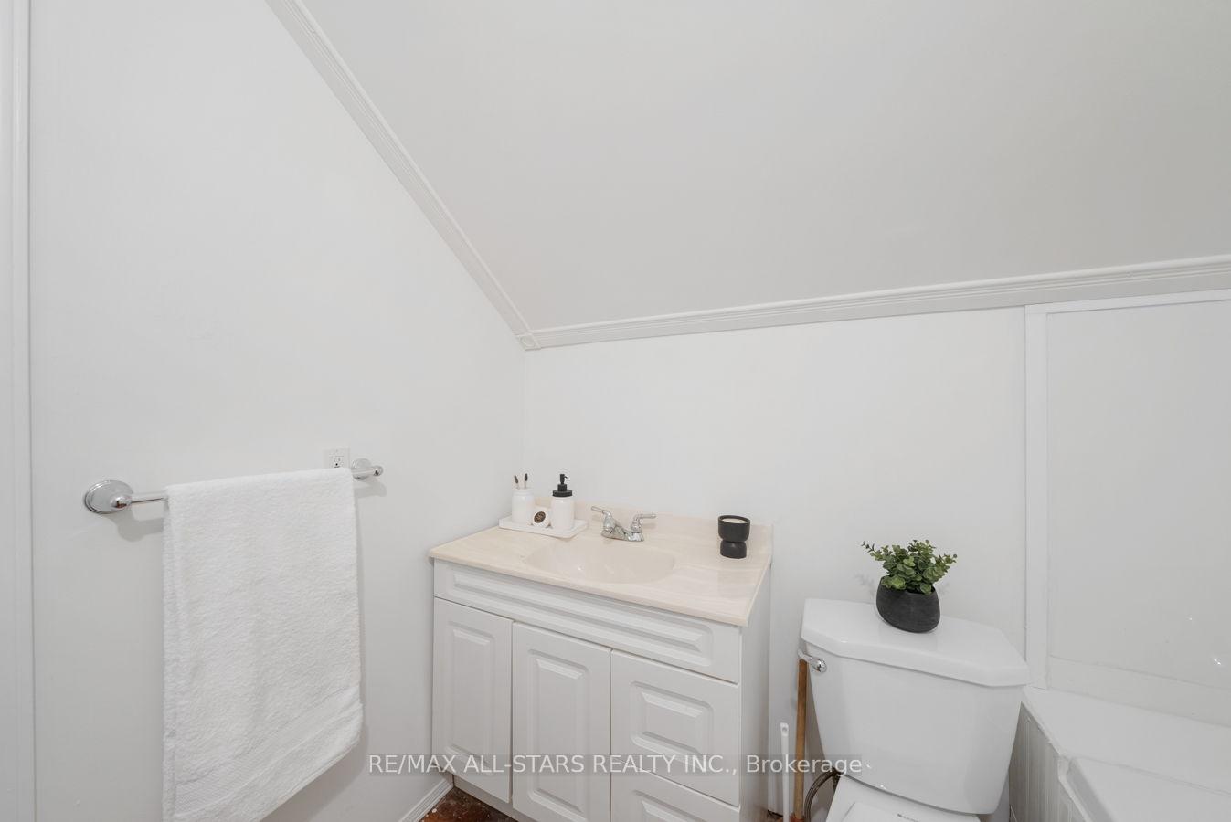 Photo 27 of 330 Cochrane Street, Scugog, Port Perry — HOMEH