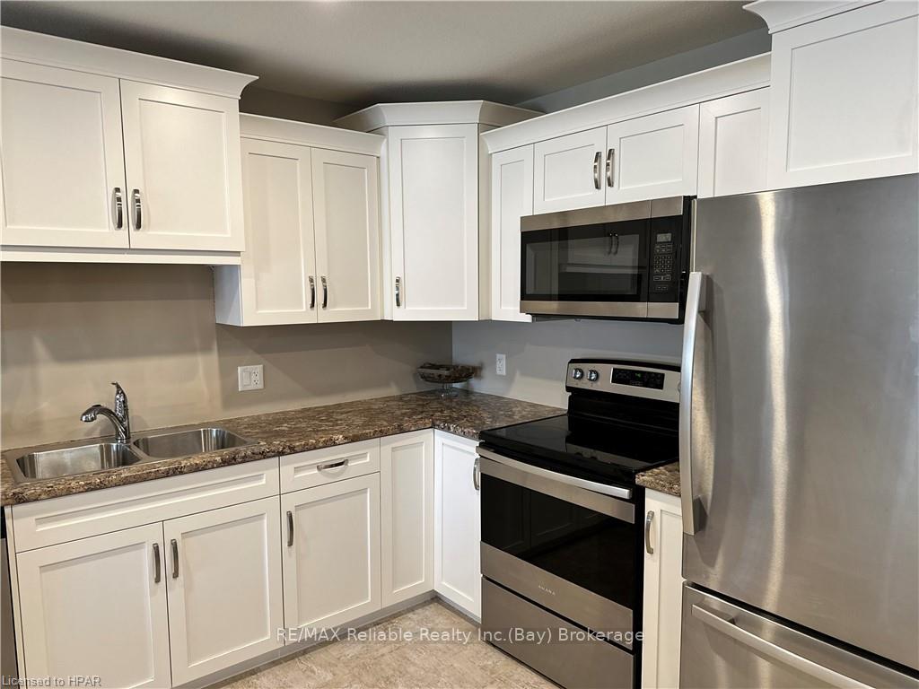 Photo 15 of 40 Devon Drive, South Huron, Exeter — HOMEH