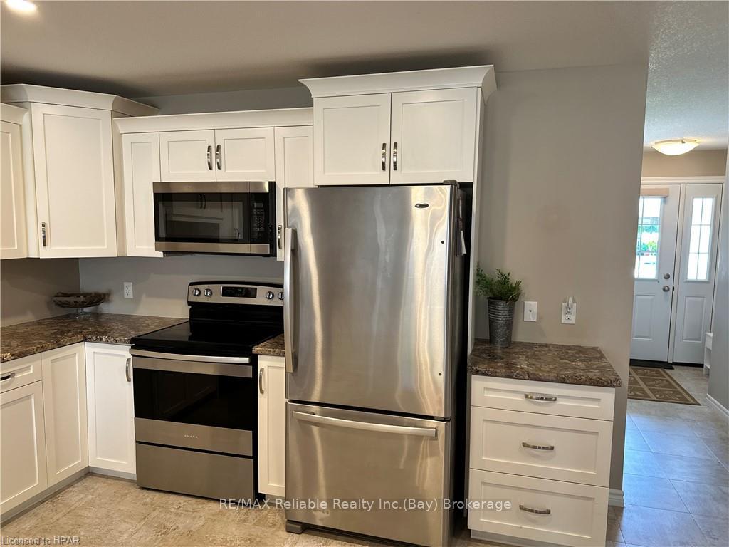 Photo 16 of 40 Devon Drive, South Huron, Exeter — HOMEH