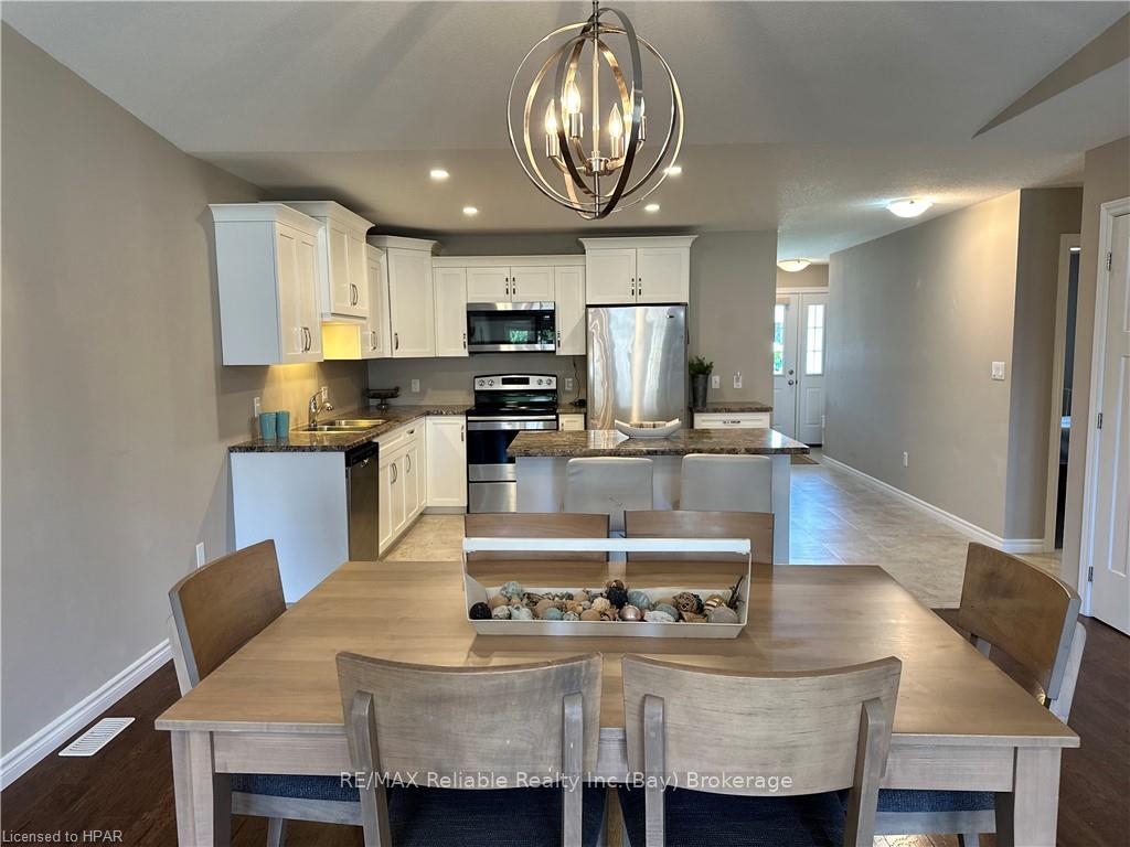 Photo 18 of 40 Devon Drive, South Huron, Exeter — HOMEH