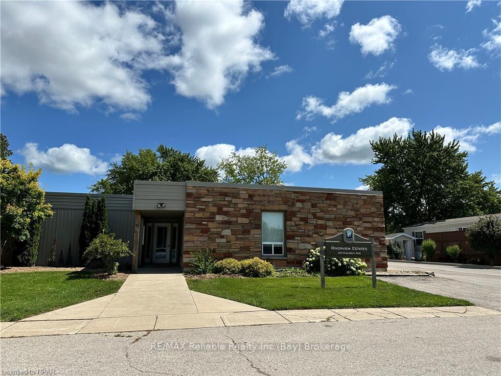 Photo 34 of 40 Devon Drive, South Huron, Exeter — HOMEH