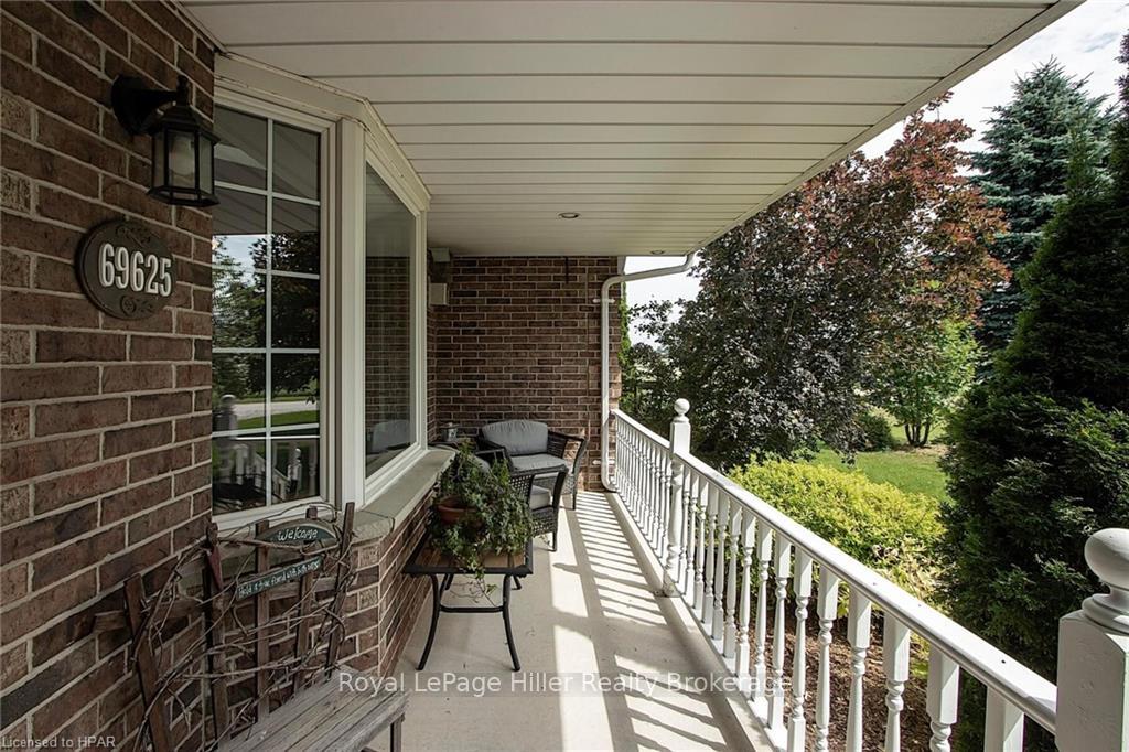 Photo 4 of 69625 Victoria Drive, South Huron, Stephen — HOMEH