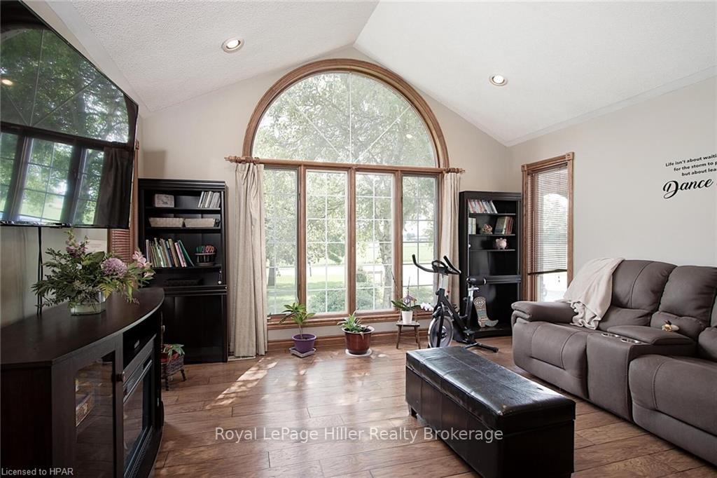 Photo 8 of 69625 Victoria Drive, South Huron, Stephen — HOMEH