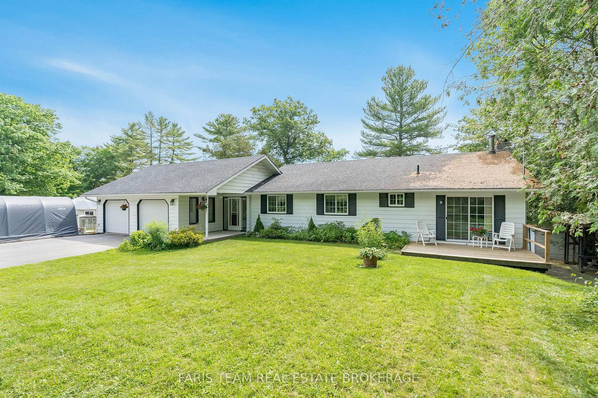 Photo 3 of 7817 Oakridge Drive, Severn, Washago — HOMEH