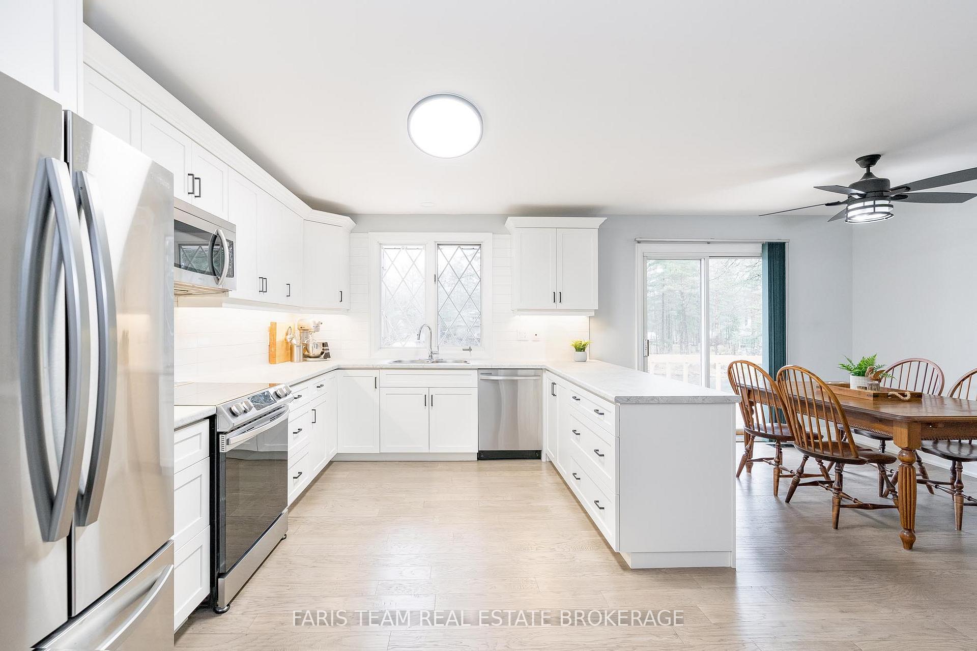 Photo 10 of 7817 Oakridge Drive, Severn, Washago — HOMEH