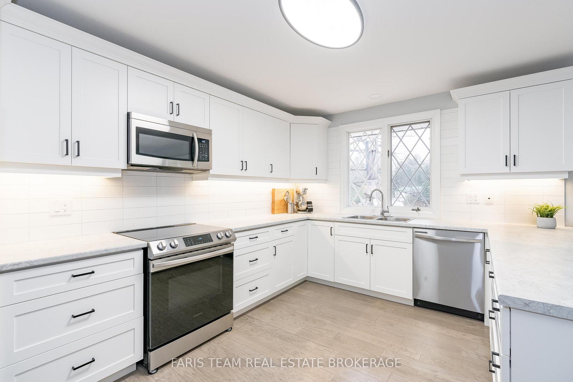 Photo 11 of 7817 Oakridge Drive, Severn, Washago — HOMEH