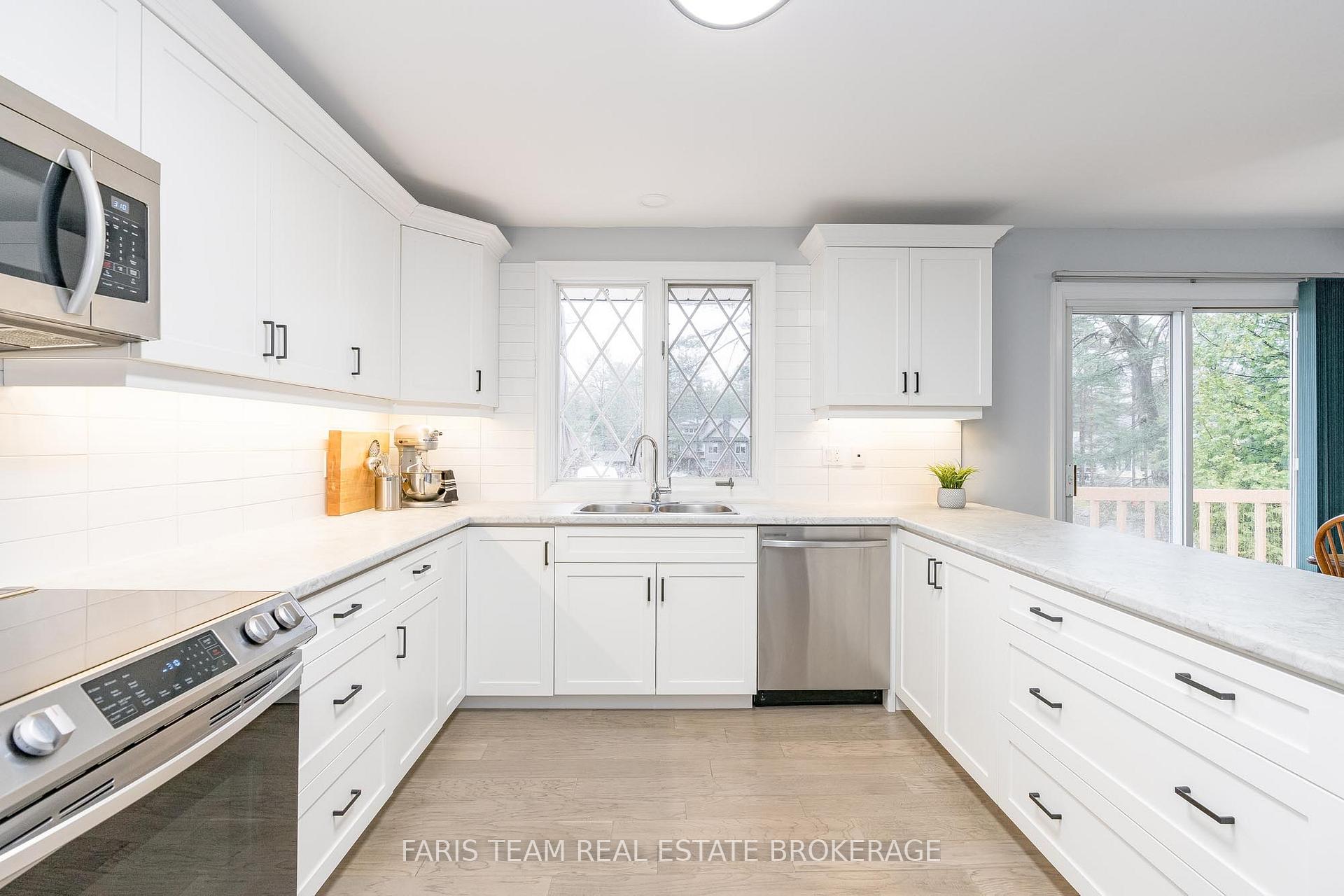 Photo 12 of 7817 Oakridge Drive, Severn, Washago — HOMEH