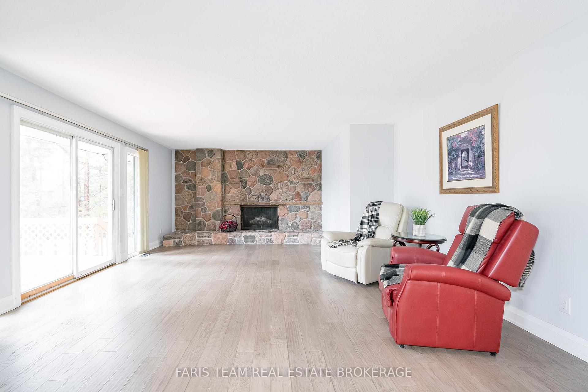 Photo 17 of 7817 Oakridge Drive, Severn, Washago — HOMEH