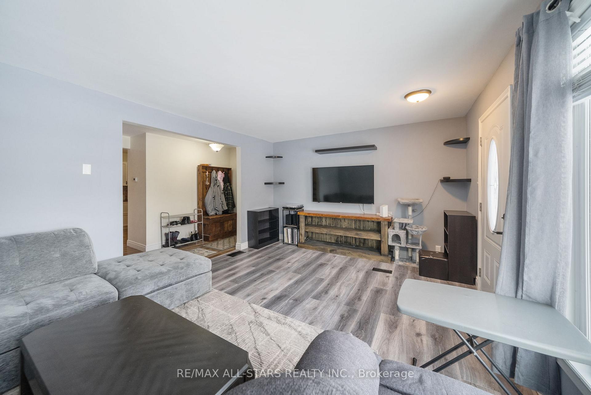 Photo 7 of 386 Bigelow Street, Scugog, Port Perry — HOMEH