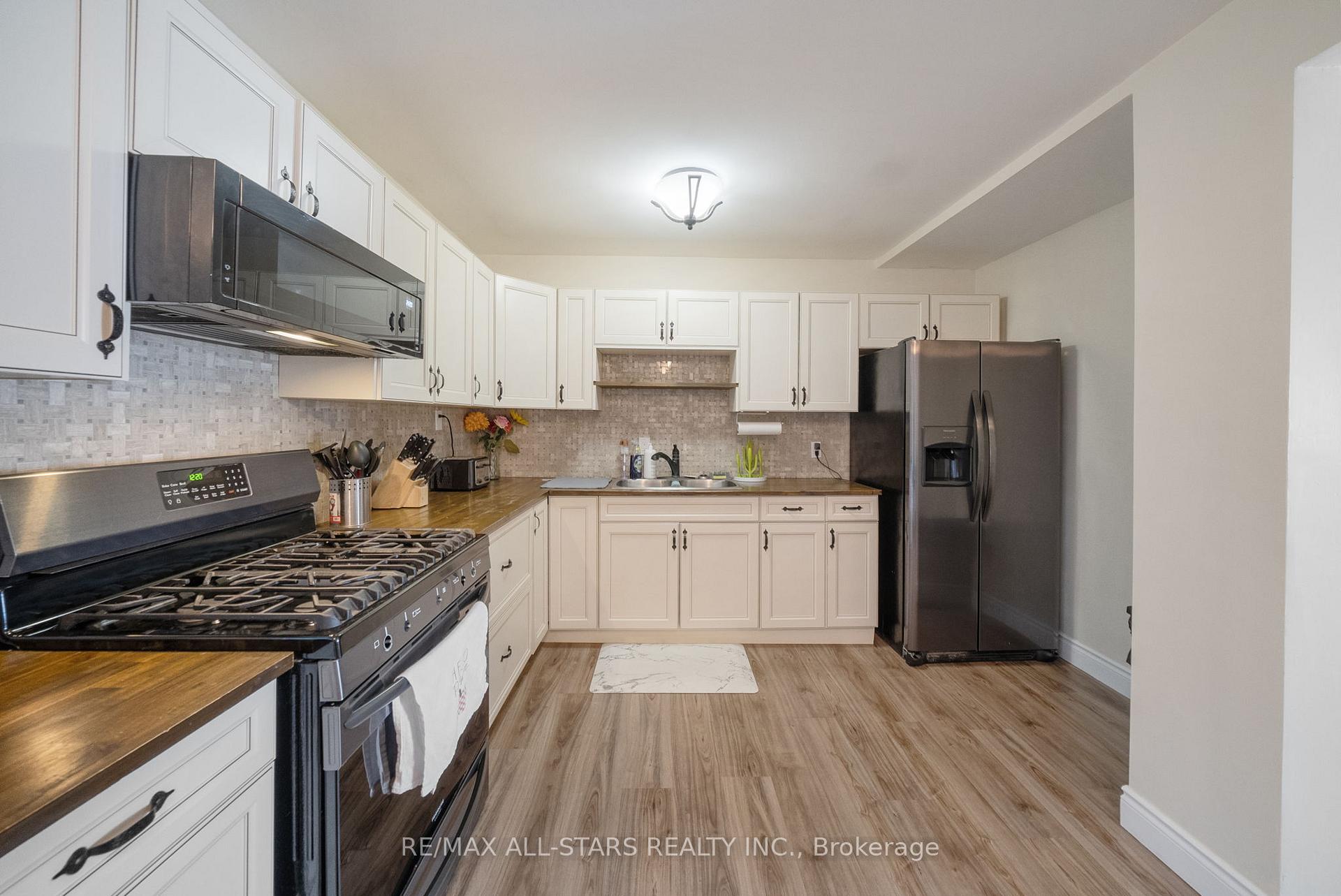 Photo 12 of 386 Bigelow Street, Scugog, Port Perry — HOMEH