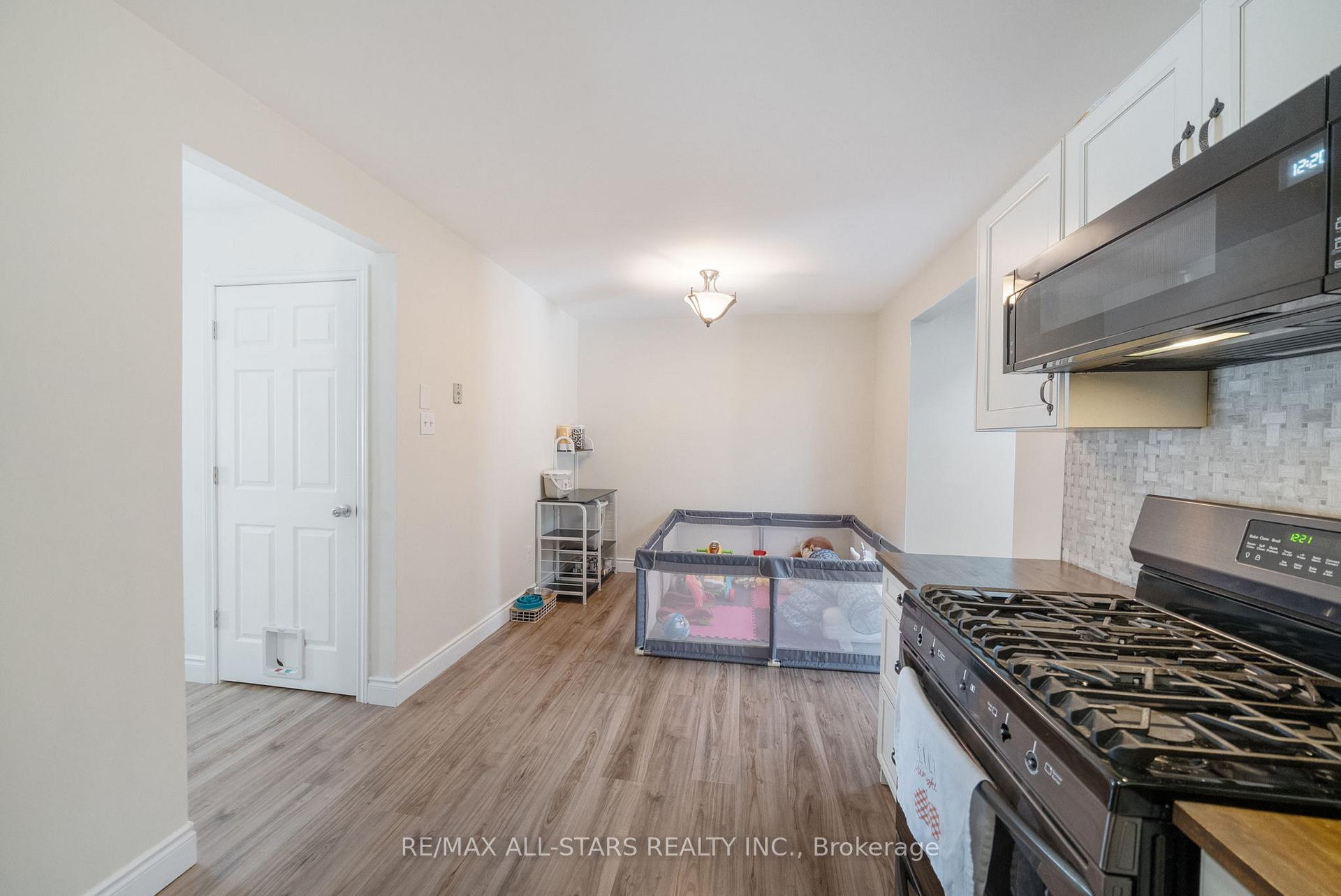 Photo 13 of 386 Bigelow Street, Scugog, Port Perry — HOMEH