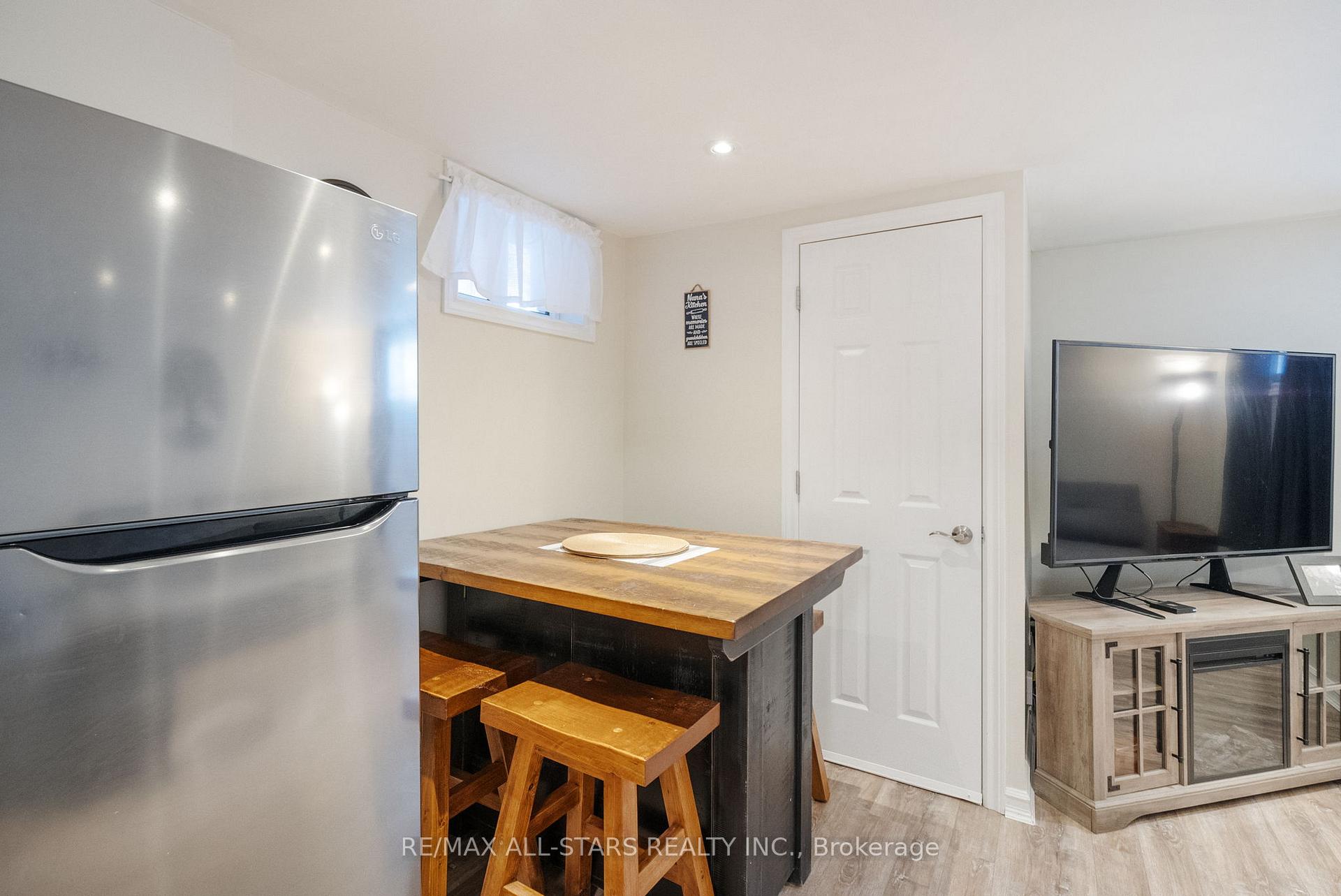 Photo 29 of 386 Bigelow Street, Scugog, Port Perry — HOMEH