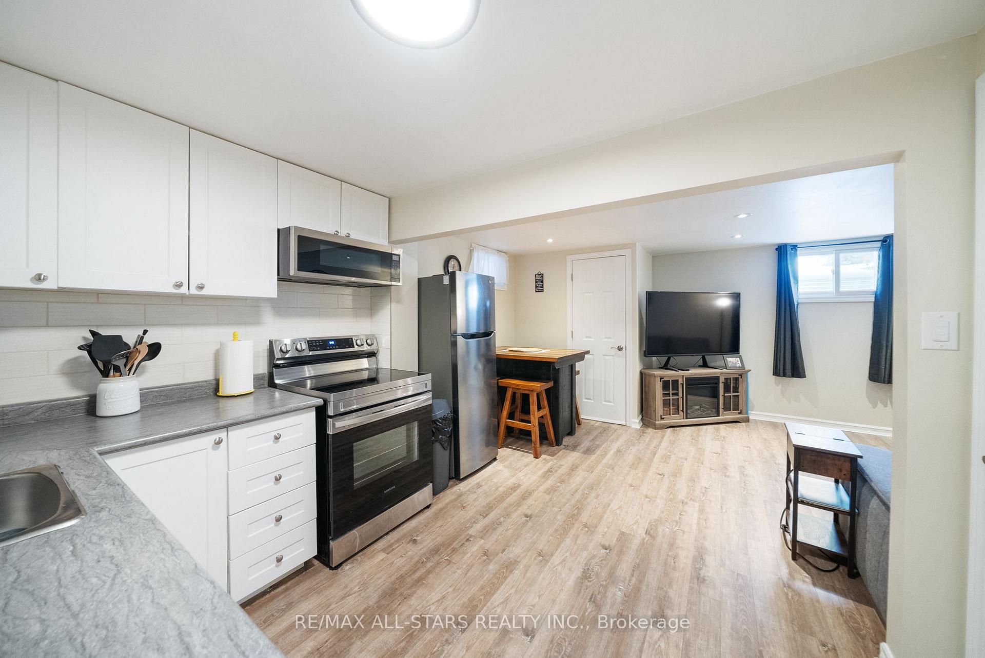 Photo 30 of 386 Bigelow Street, Scugog, Port Perry — HOMEH