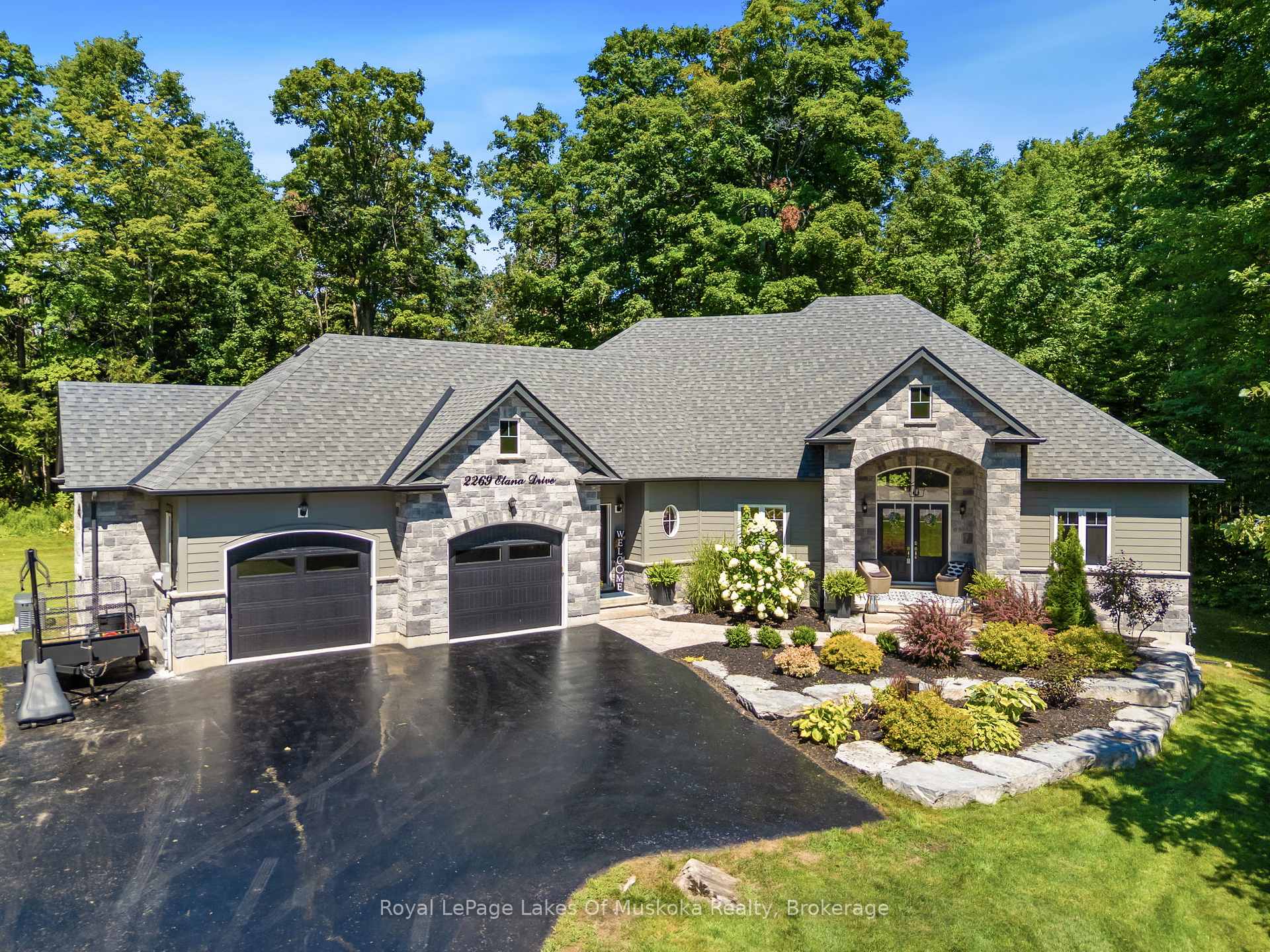 Photo 3 of 2269 Elana Drive, Severn, Marchmont — HOMEH