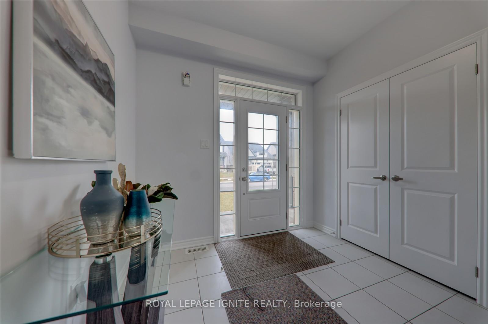 Photo 5 of 94 Elmhurst Street, Scugog, Port Perry — HOMEH