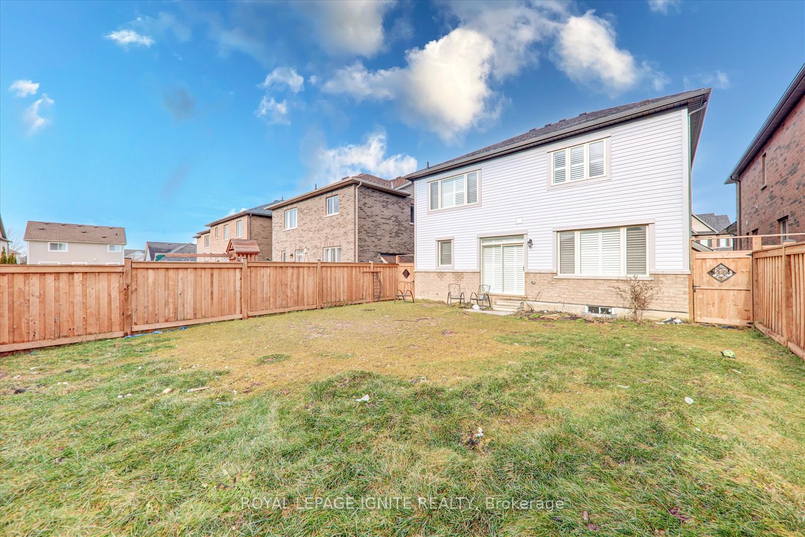 Photo 39 of 94 Elmhurst Street, Scugog, Port Perry — HOMEH