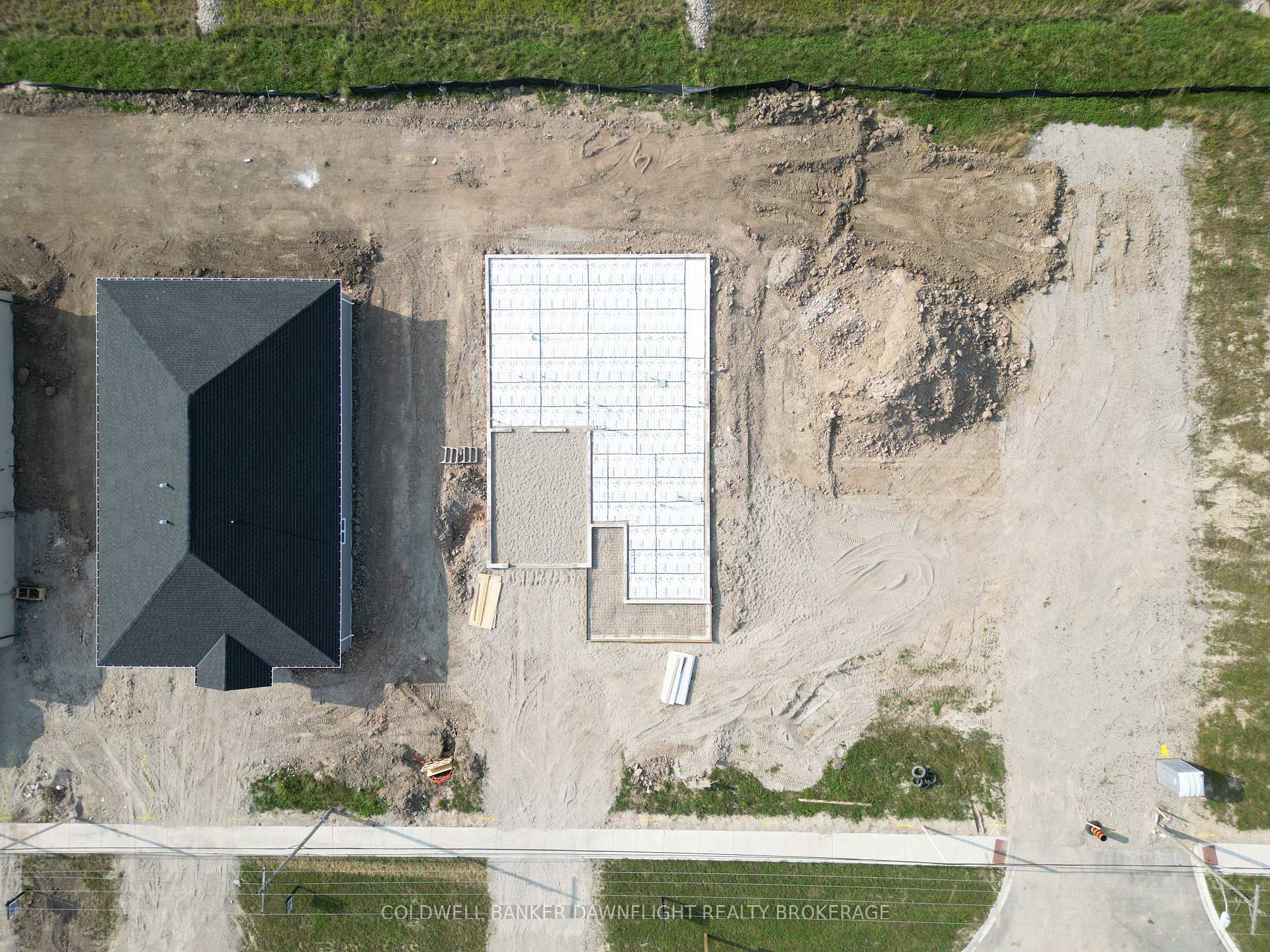 Photo 4 of 133 Victoria Avenue E, South Huron, Stephen — HOMEH