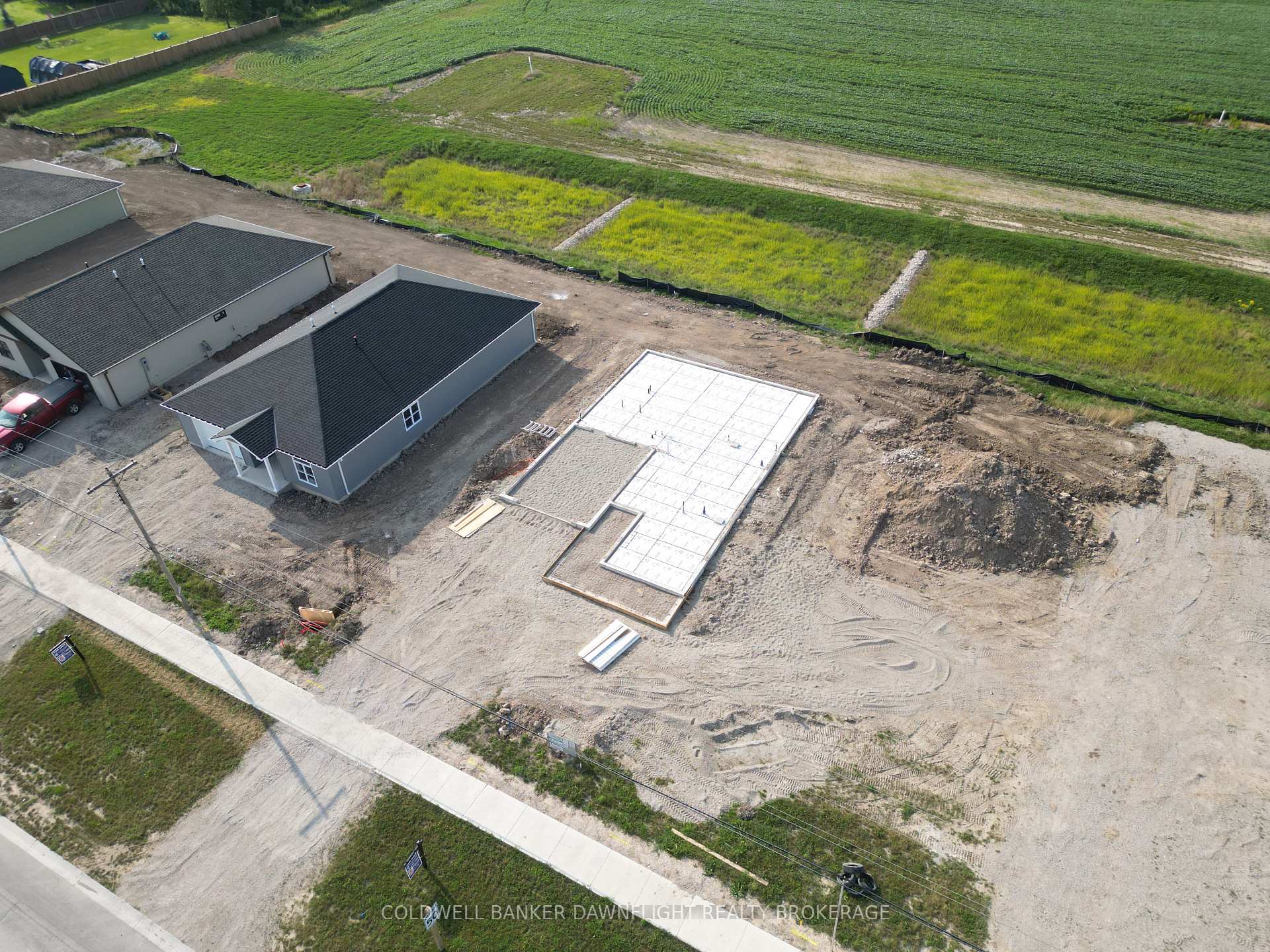 Photo 6 of 133 Victoria Avenue E, South Huron, Stephen — HOMEH