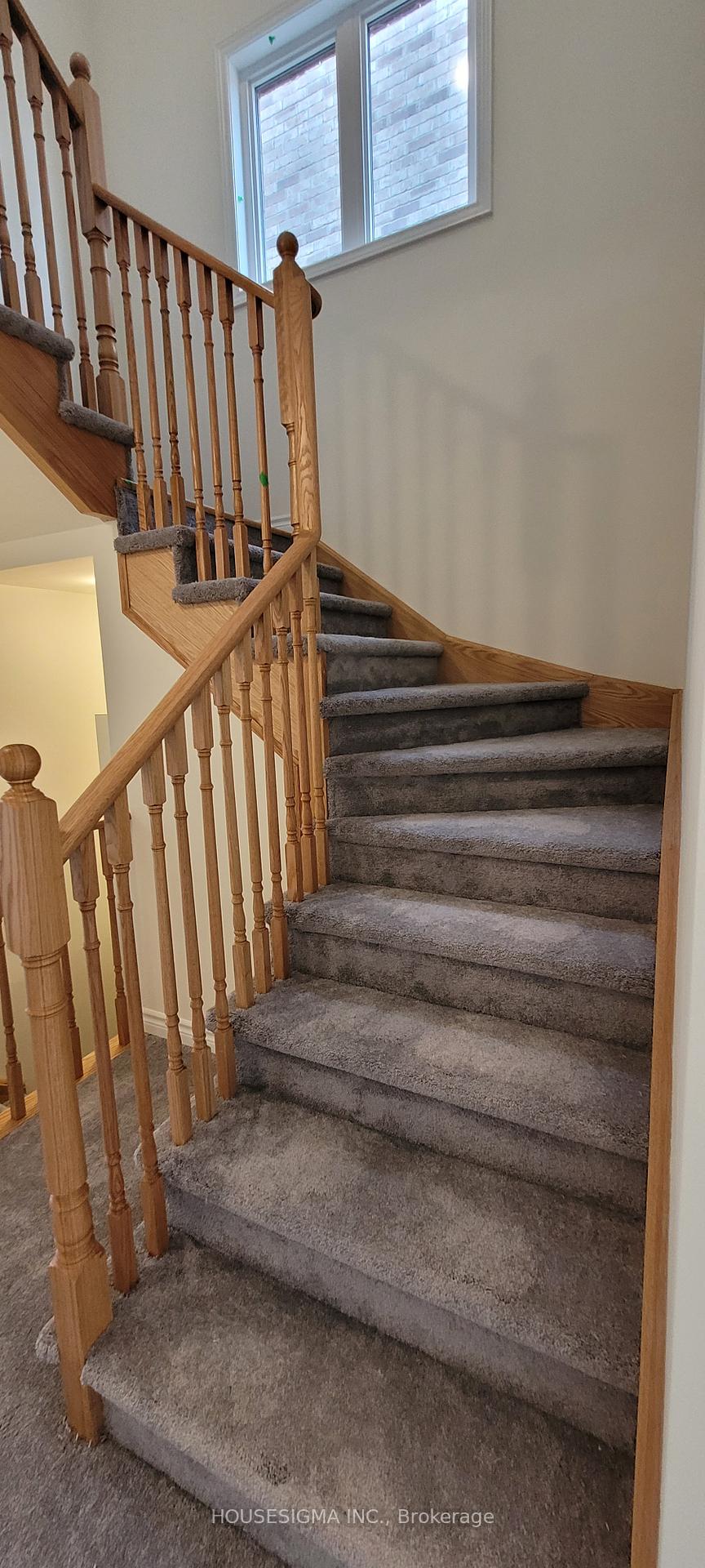 Photo 11 of 88 Robin Trail, Scugog, Port Perry — HOMEH