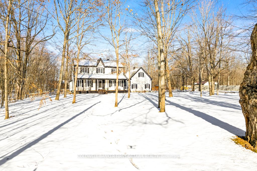 Front of 208 Bay Road
